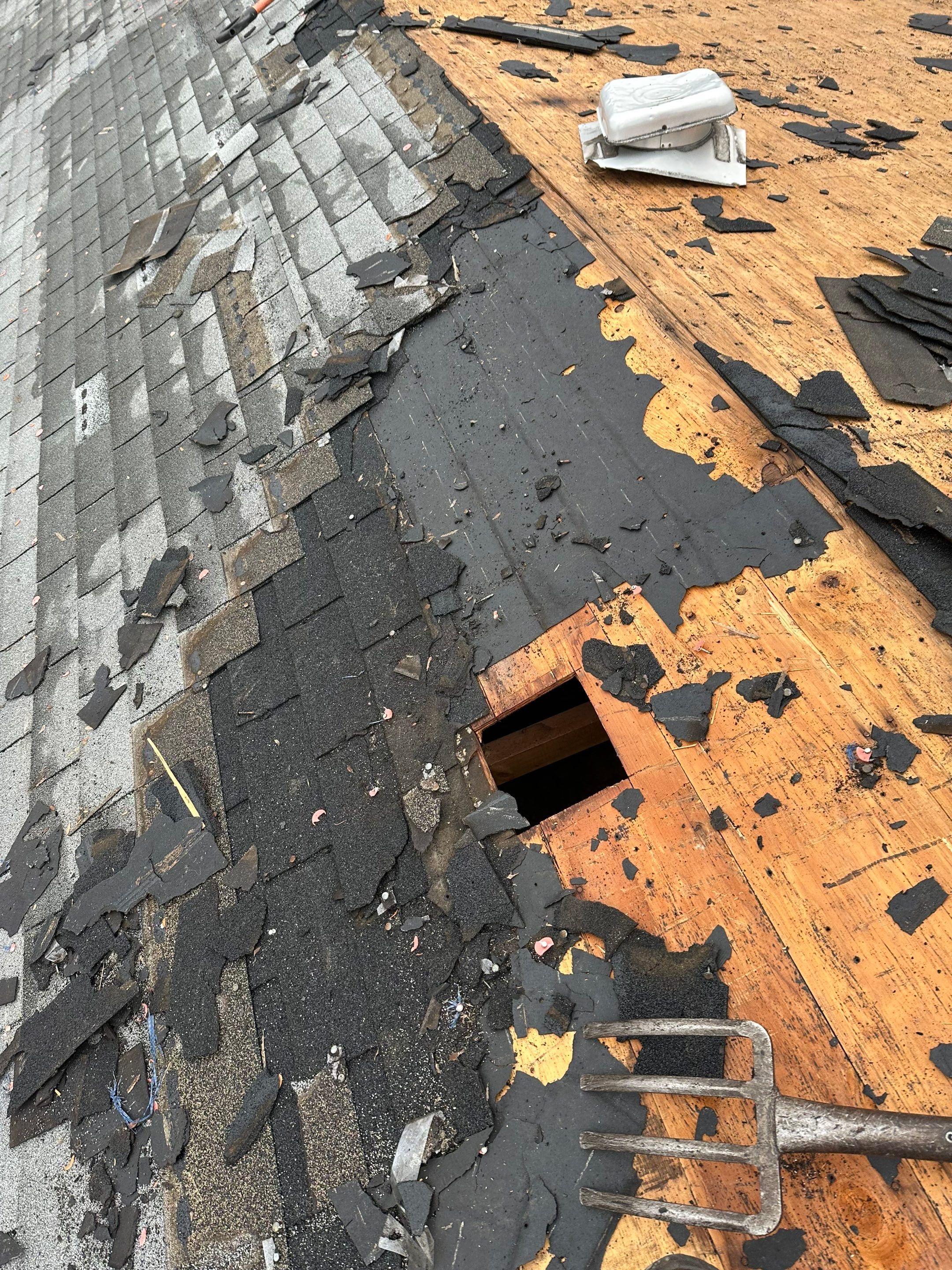 Full Roof Replacement w/ new gutters by G2