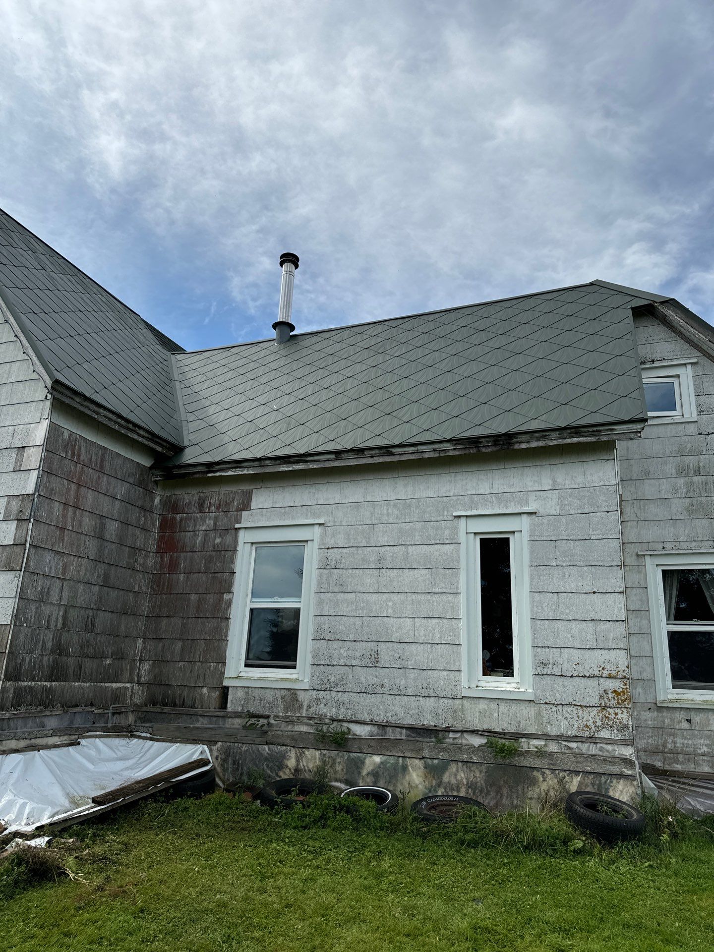 New Diamond Metal Roof by Bobby Built