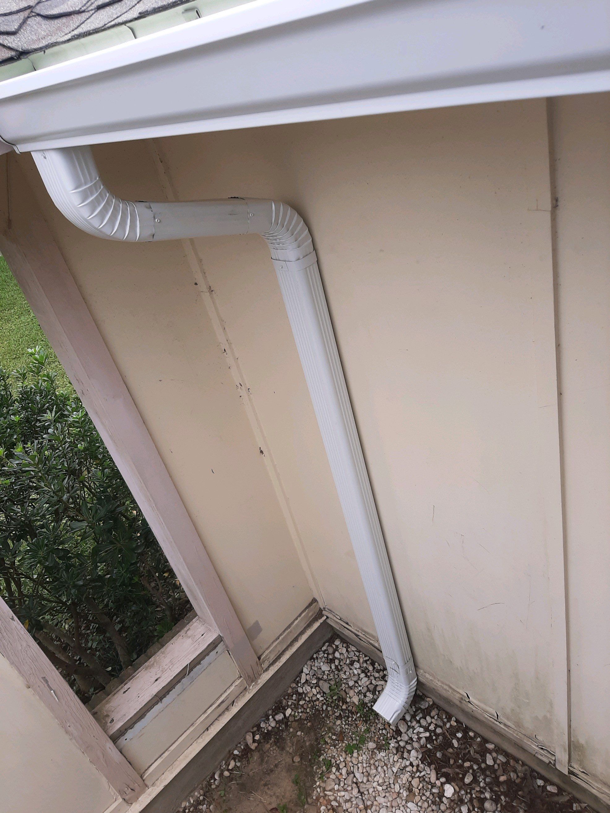 Gutter Installation using K-Style Seamless Gutters by Gutter Professors