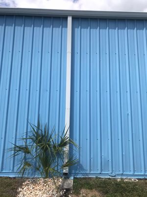7-Inch Seamless Gutters for Coastal Homes in Fort Myers FL by Gutter Professor
