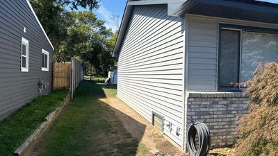 Siding Replacement using Alside Charter Oak D4.5" Cape Cod Grey