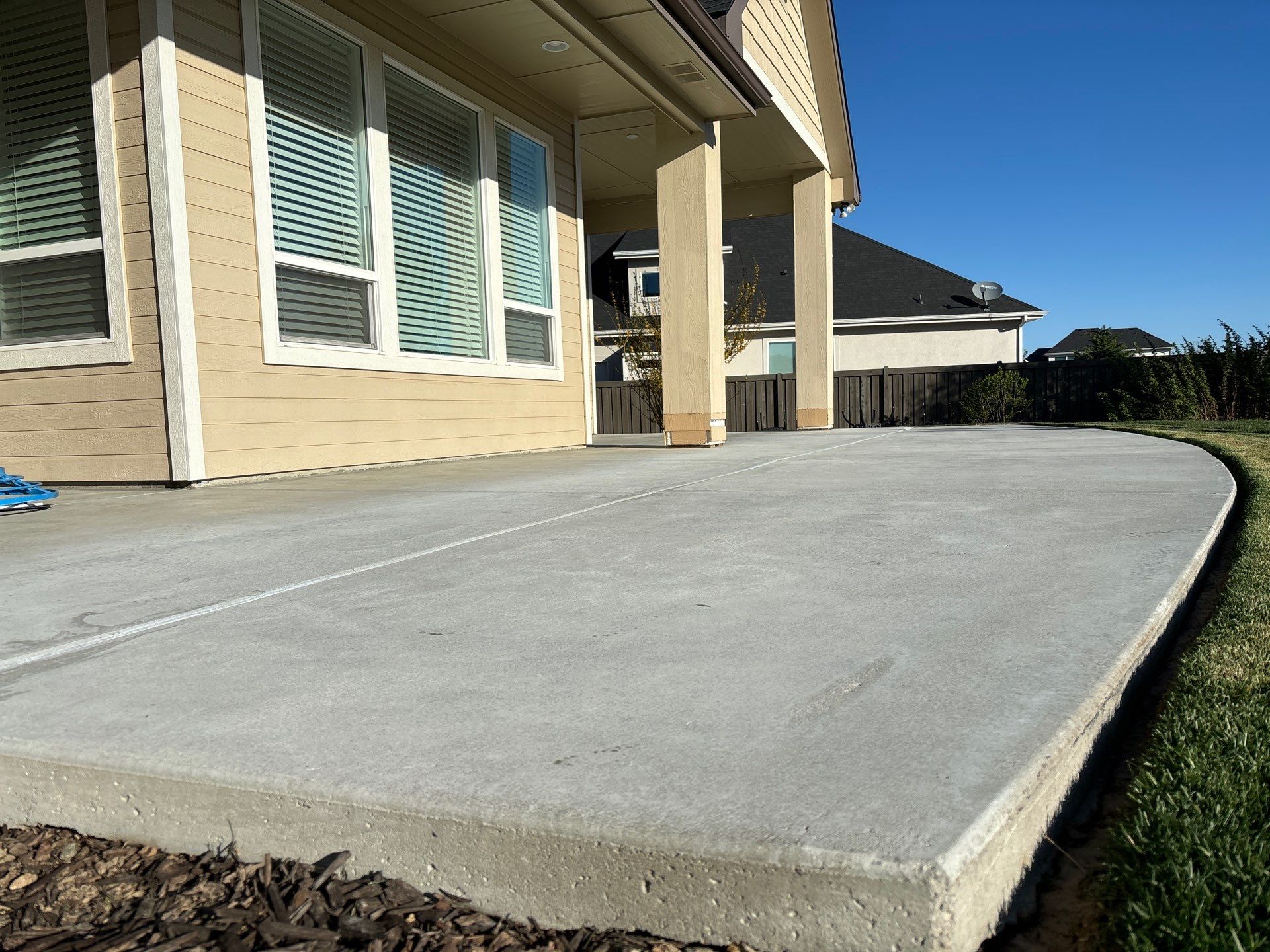 Vuba Stone Patio Makeover for Eva by Mr. Mudd Concrete