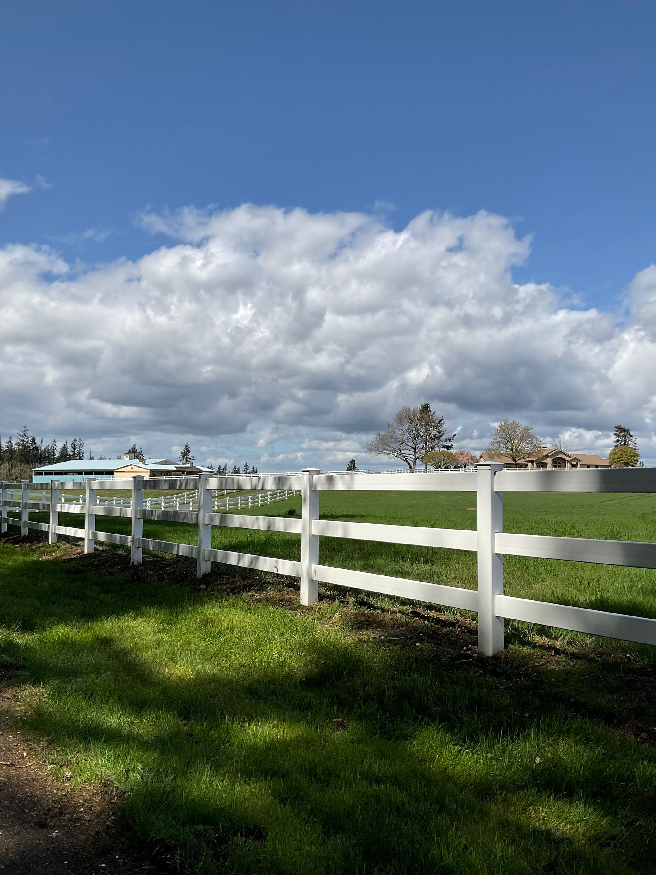 Vinyl Fence Wash using Surfactant by Willamette Outdoor Wash LLC