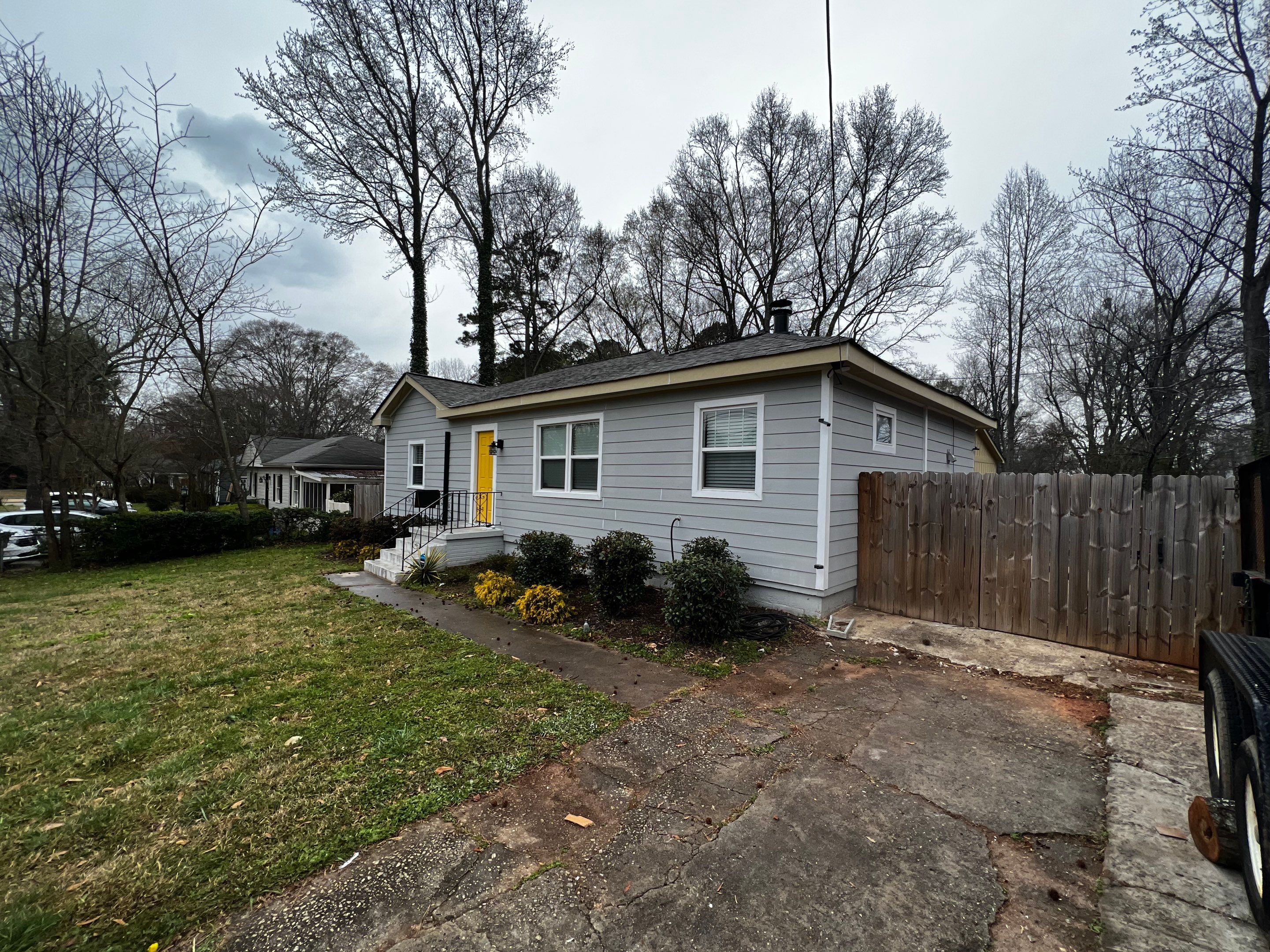 Atlanta Residential Siding Replacement and Exterior Painting Project by Swift Home Renovations