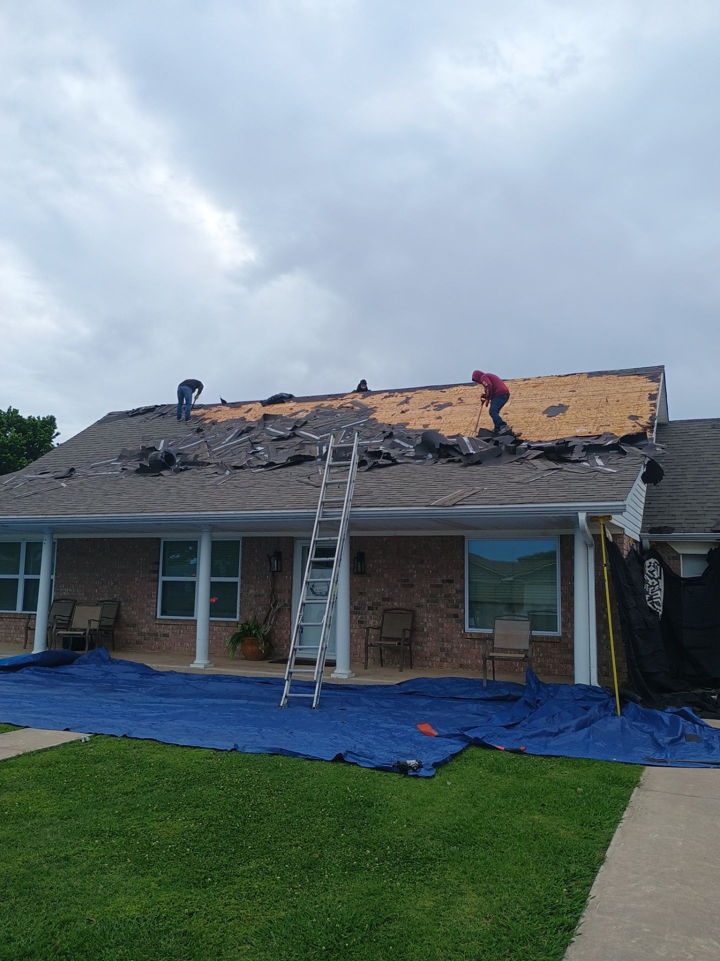 Residential Roof Replacement With Timberline HDZ Shingles in Davis by BANA Roofing and Solar Supply