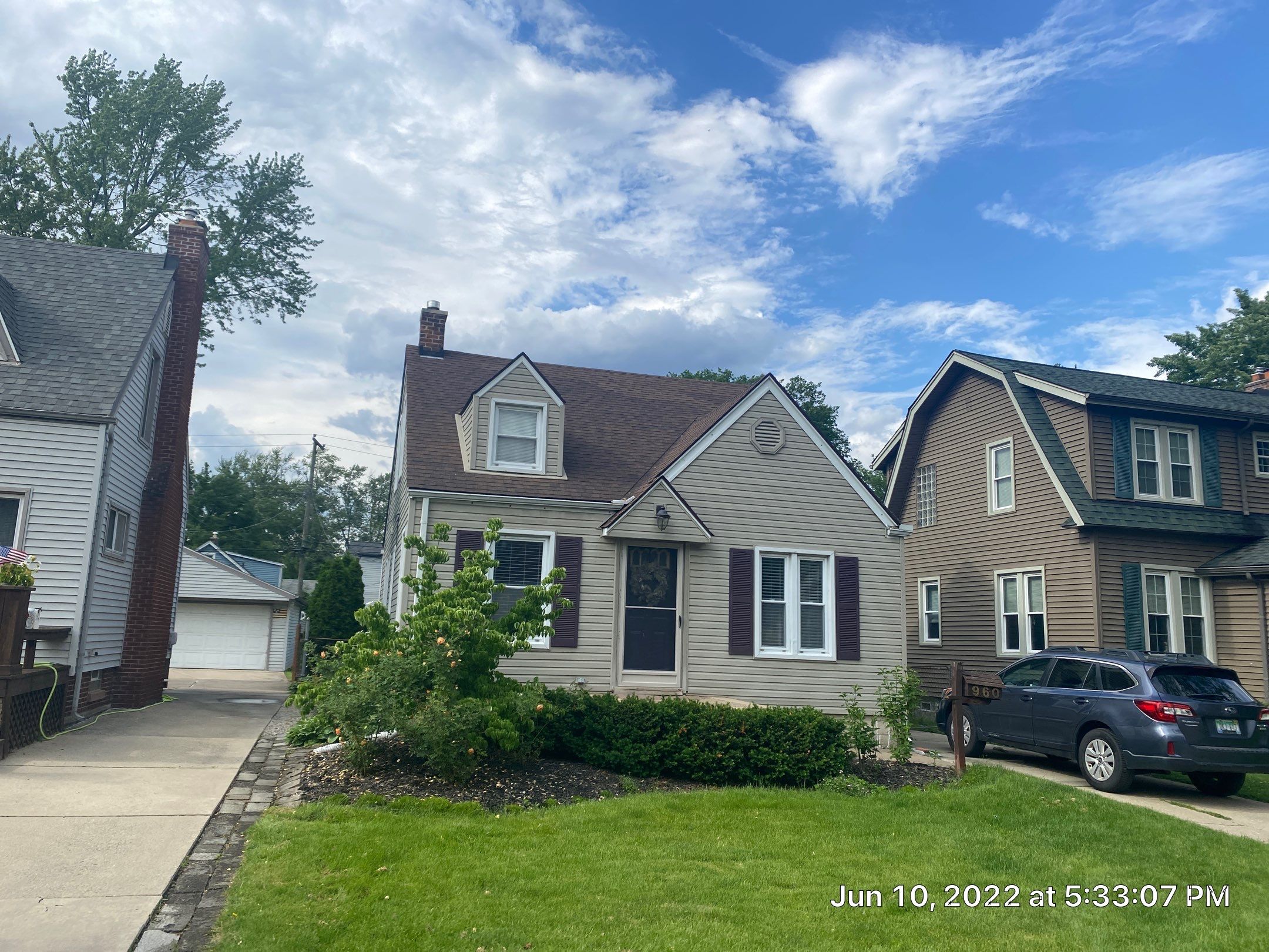 Siding Replacement using CertainTeed Restoration Classic D5 Forest Green by 180 Contractors