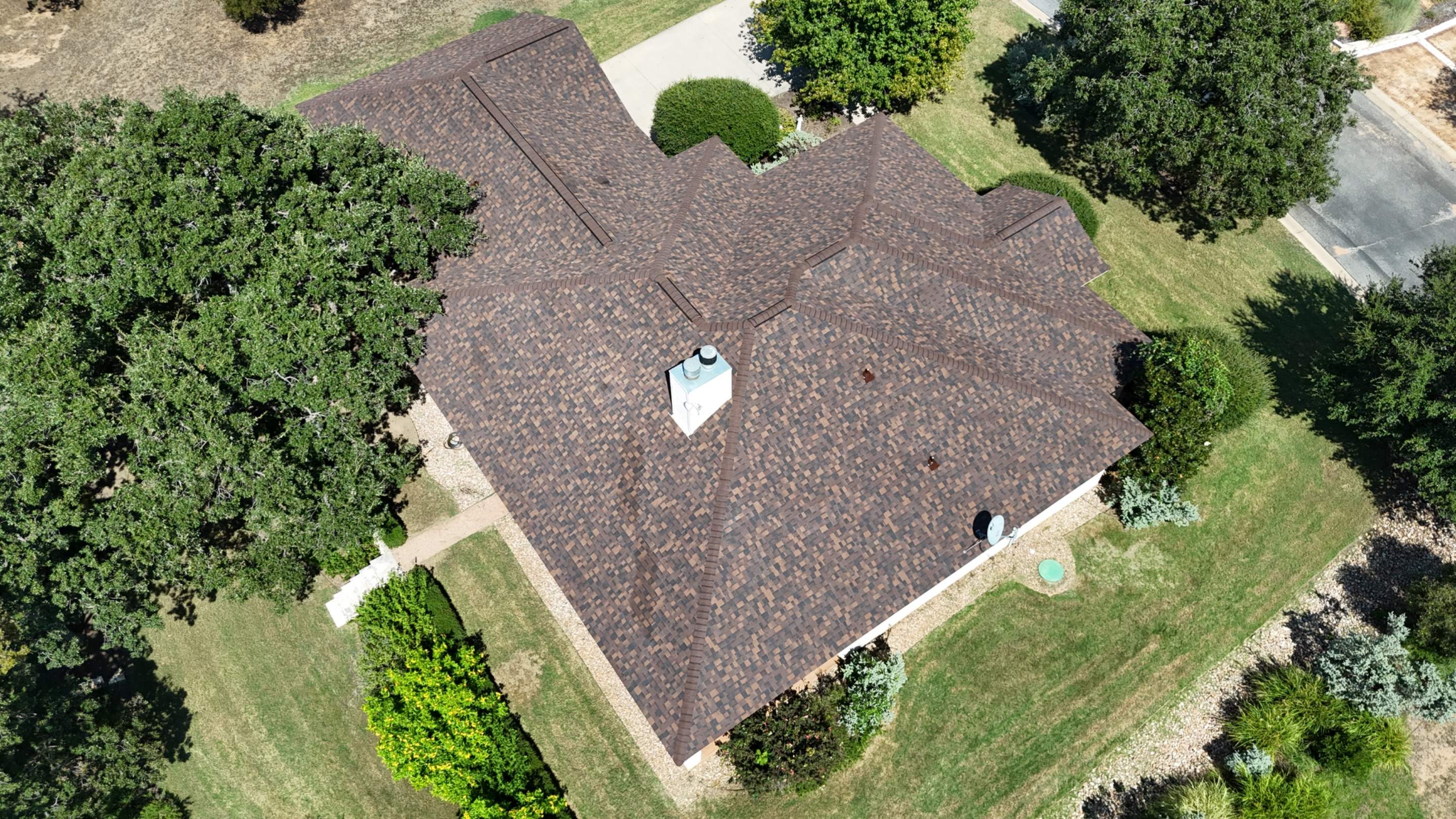 Brownwood - Owens Corning by RoofsOnly.com