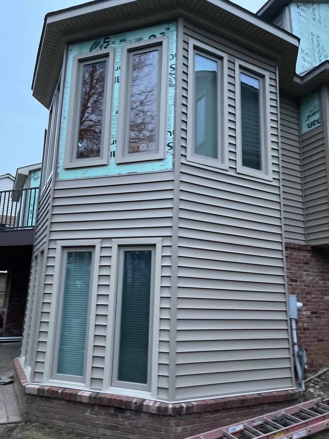 Siding Replacement using CertainTeed Monogram D5 Clapboard by 180 Contractors