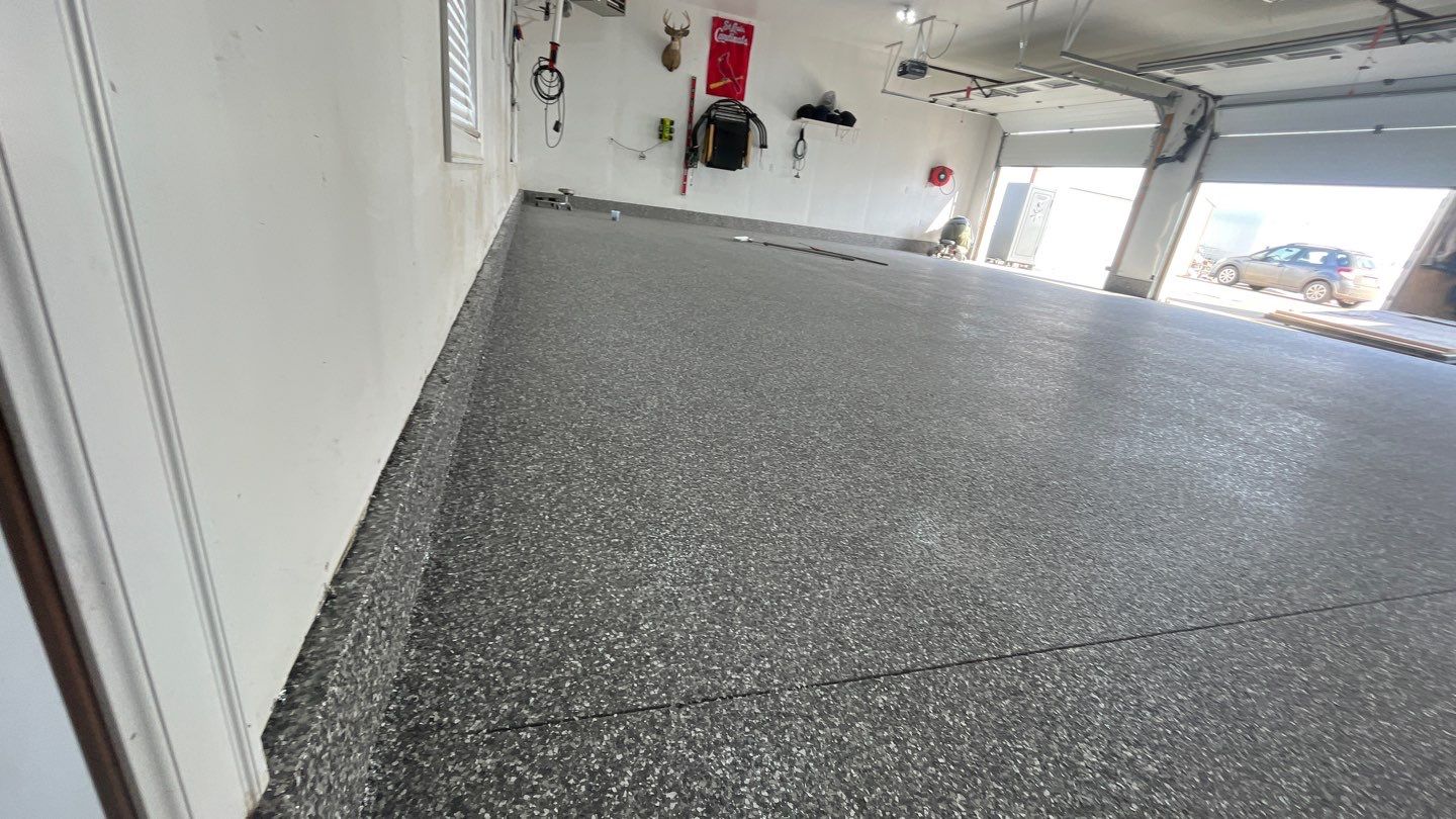 Garage using Silver Creek by Select Painting, Coatings & Garage Cabinets