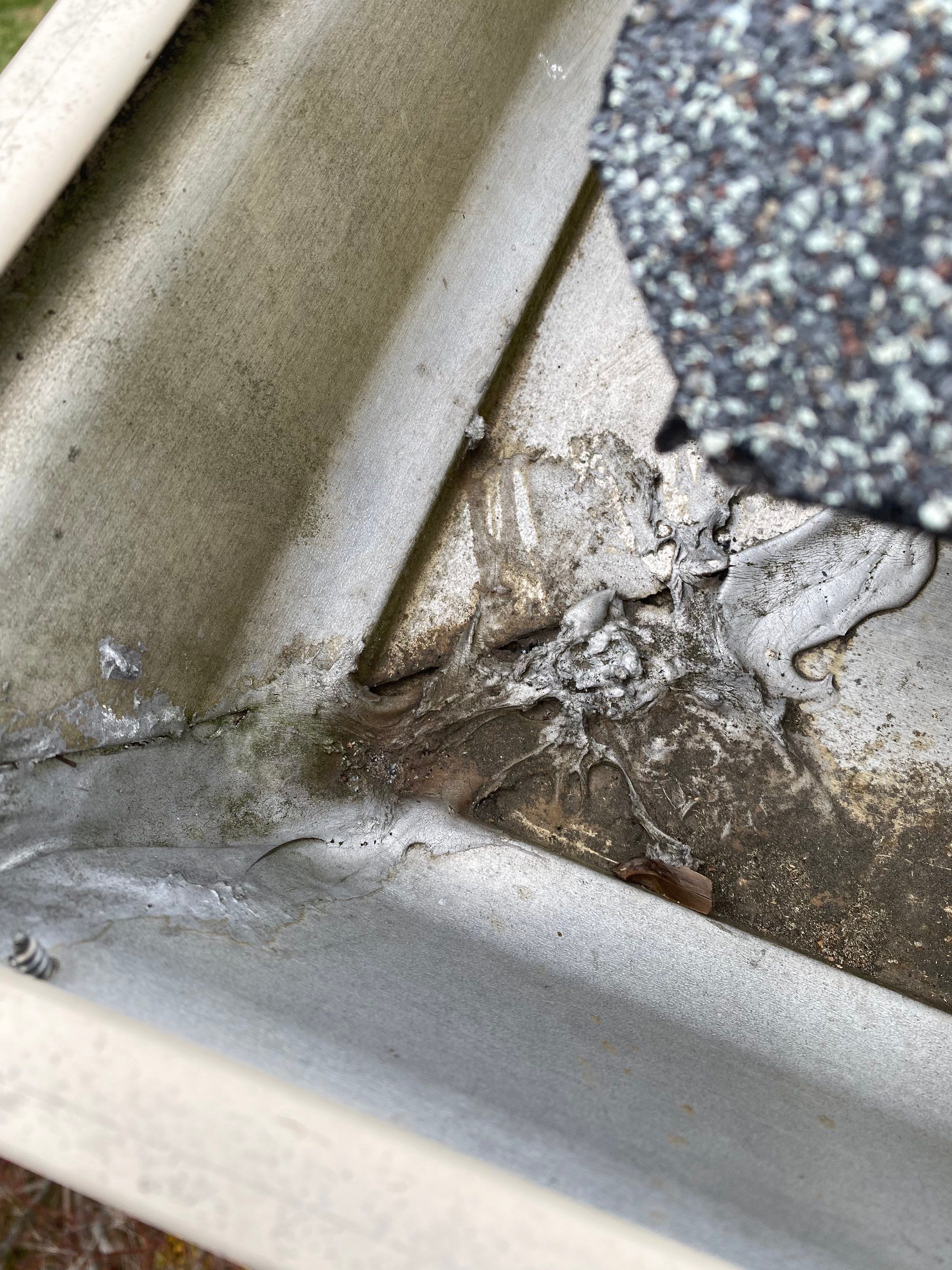 Springfield CertainTeed Charcoal Black Roof & CertainTeed Colonial White Siding by RM Banning, Inc.