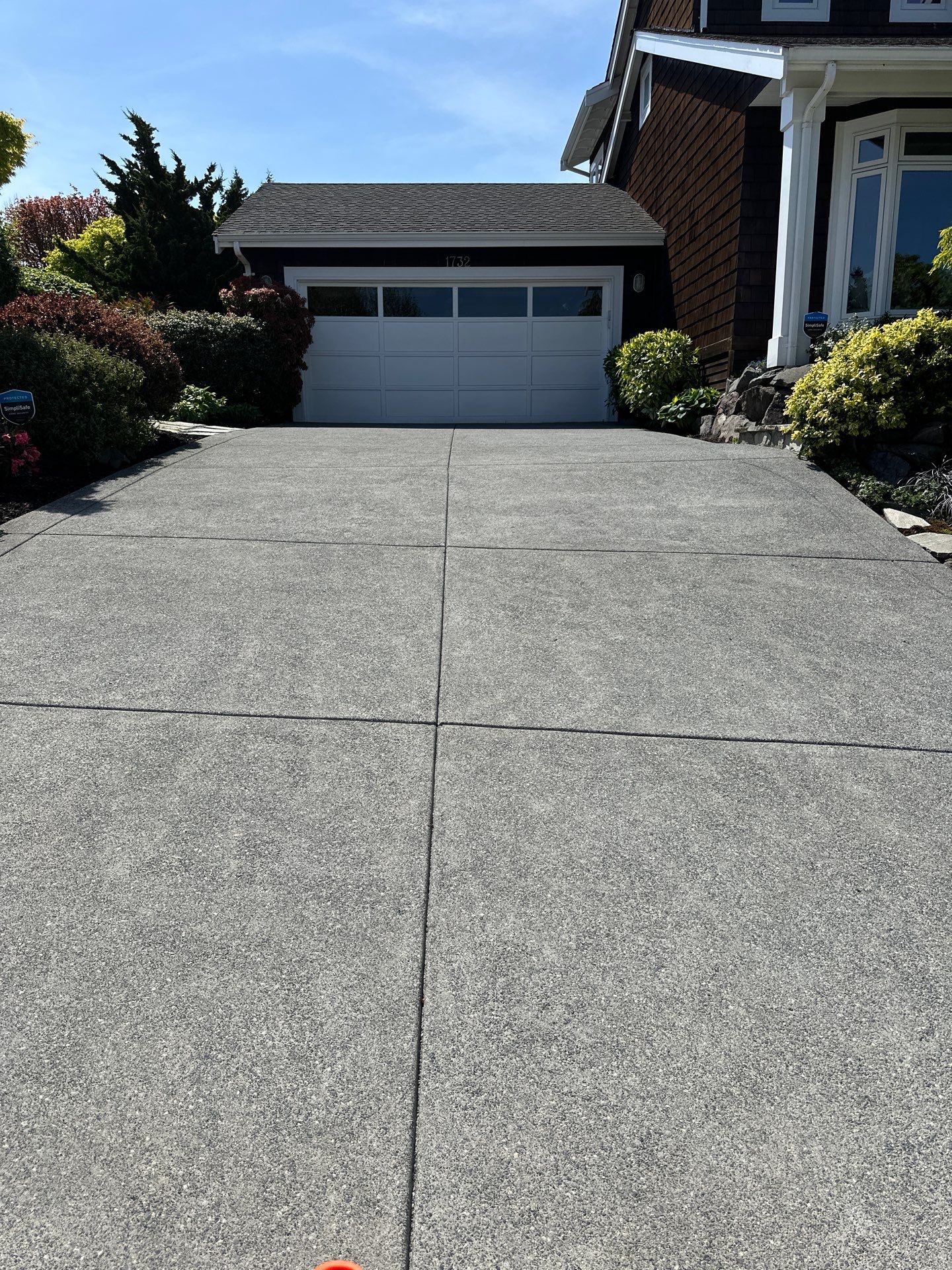 Concrete Driveway Repair | Mukilteo  by Jireh Asphalt & Concrete Inc 