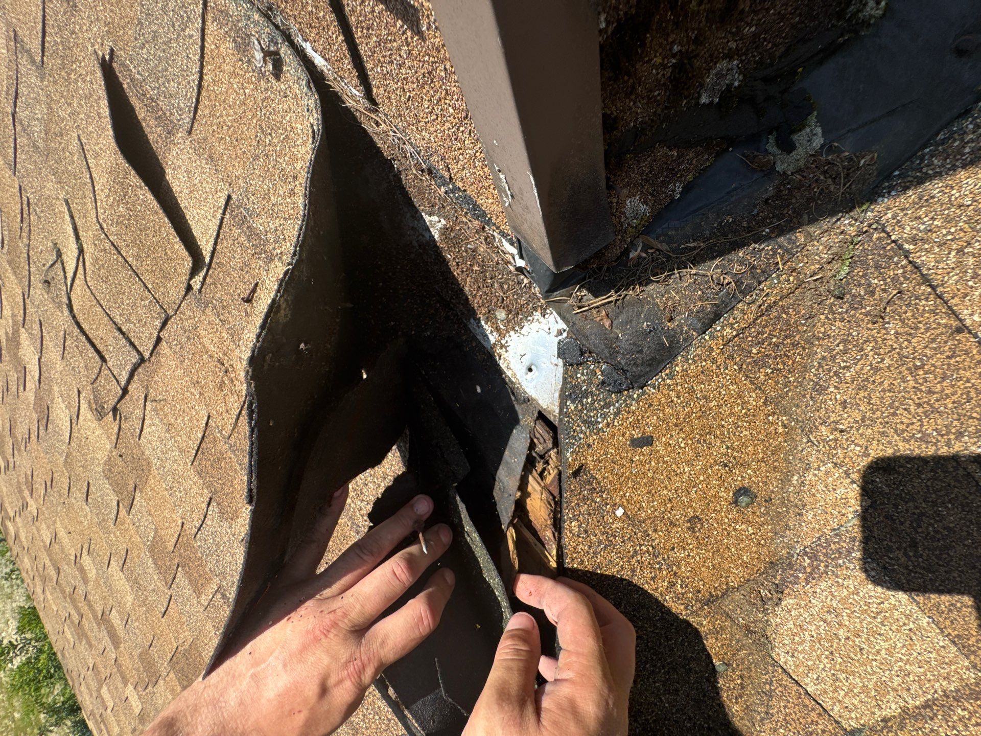 Emergency Roof Patch and Leak Mitigation in Townsend by Boston Board Up