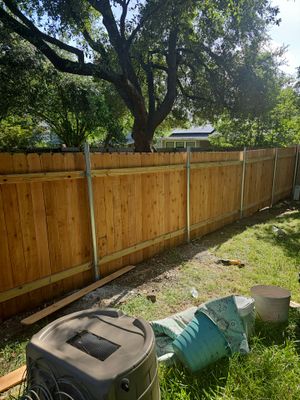 Fence Installation using Cedar Pickets
