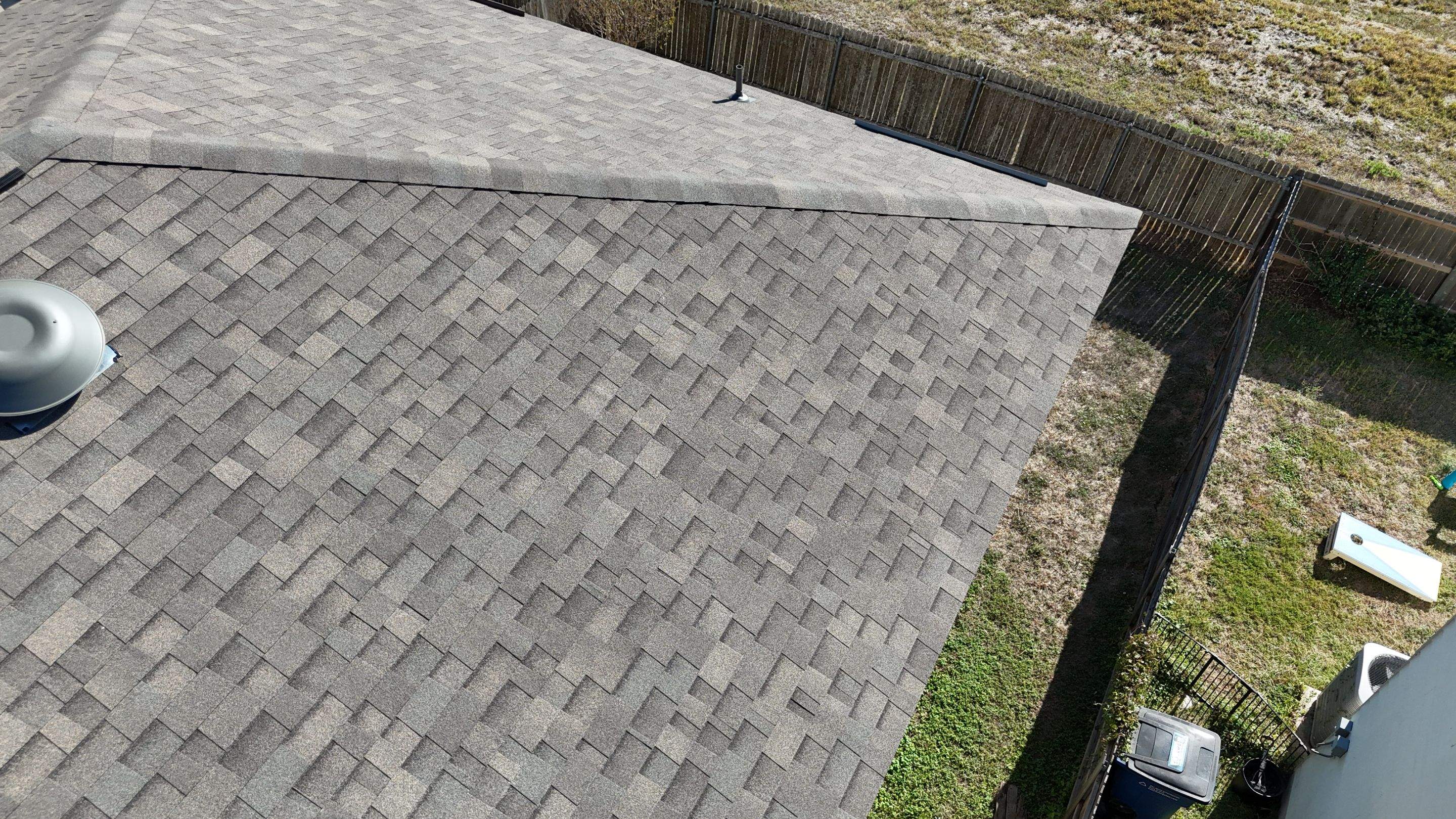 Weathered Wood - Malarkey Vista by RoofsOnly.com