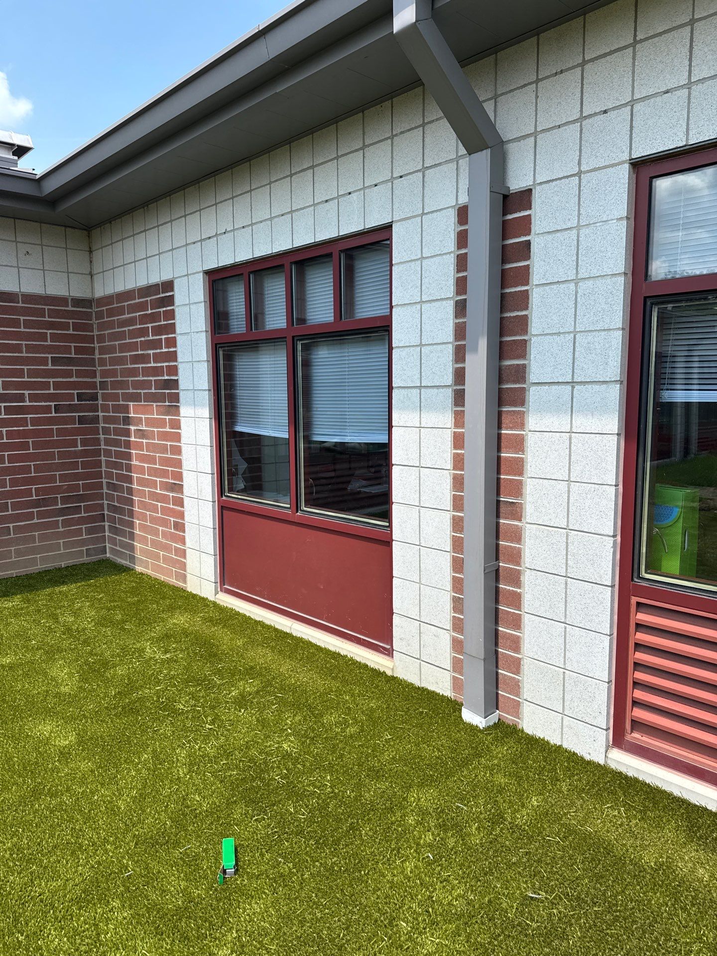 Hope Elementary Playground Grass by ForeverLawn NEIN/INDY