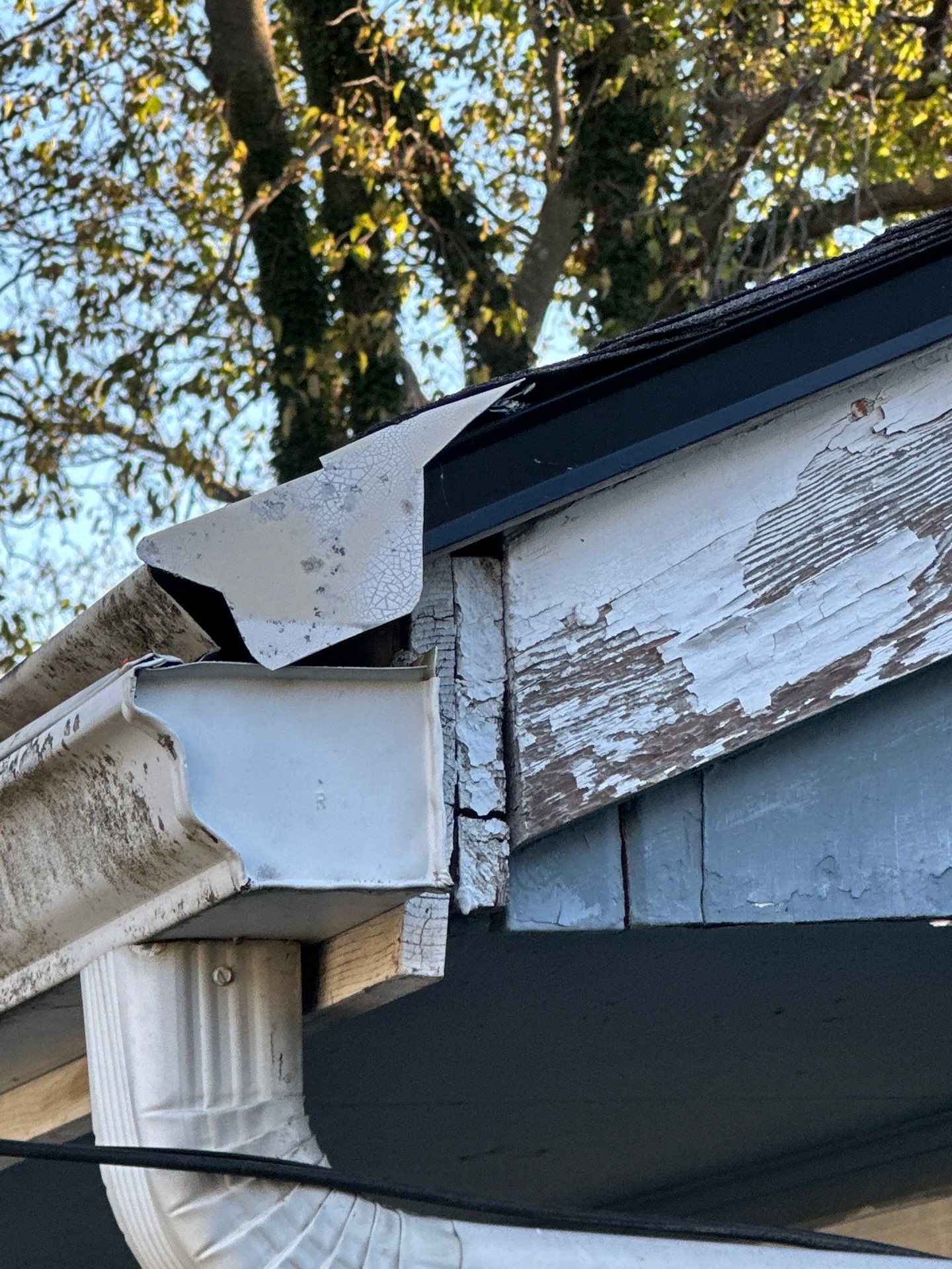 Feeling Blue in Weston Mo - Time for a Makeover by EEC Windows, Siding & Roofing