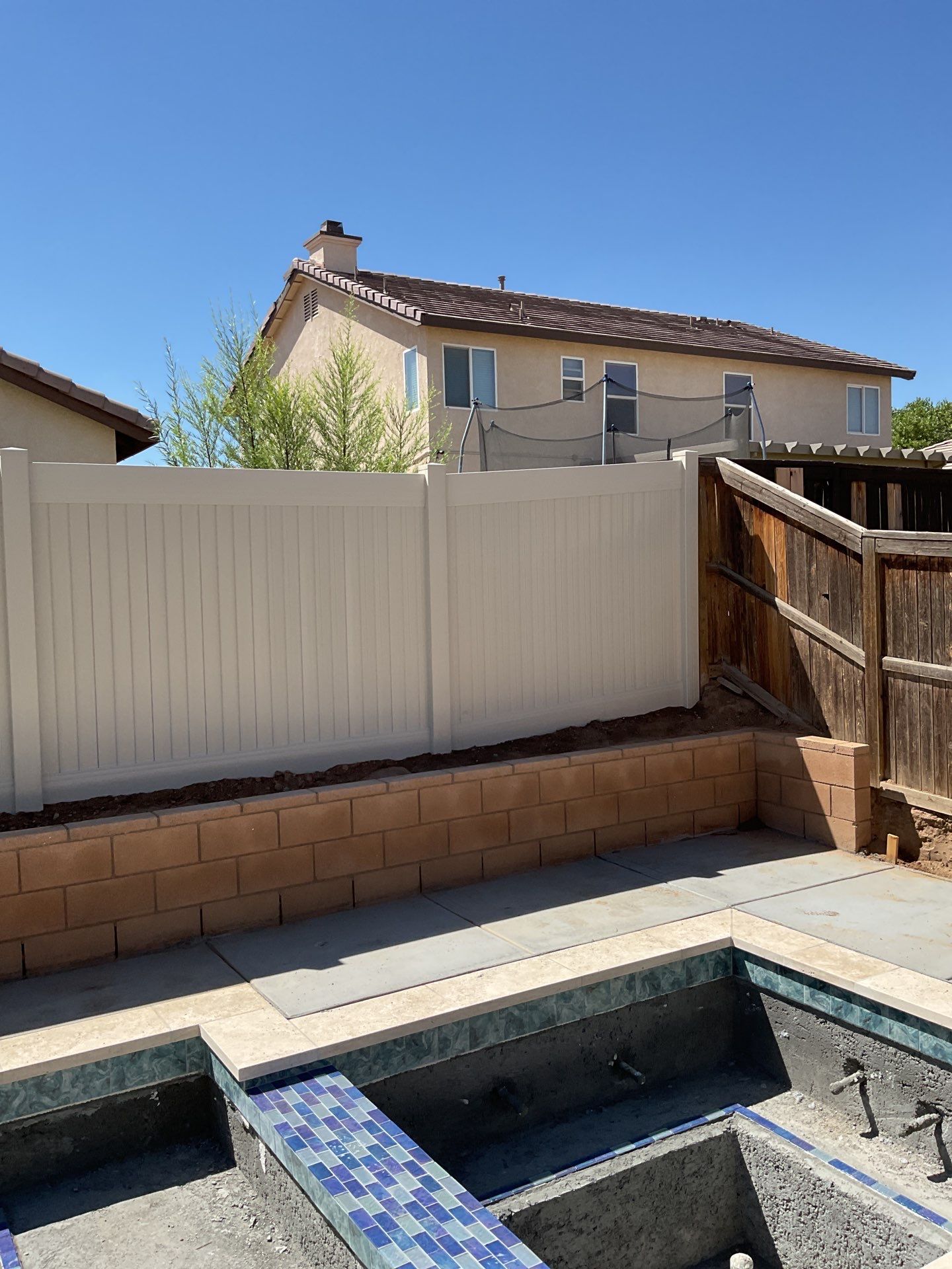 Fence Installation using Vinyl by Fence Guys Inc. 