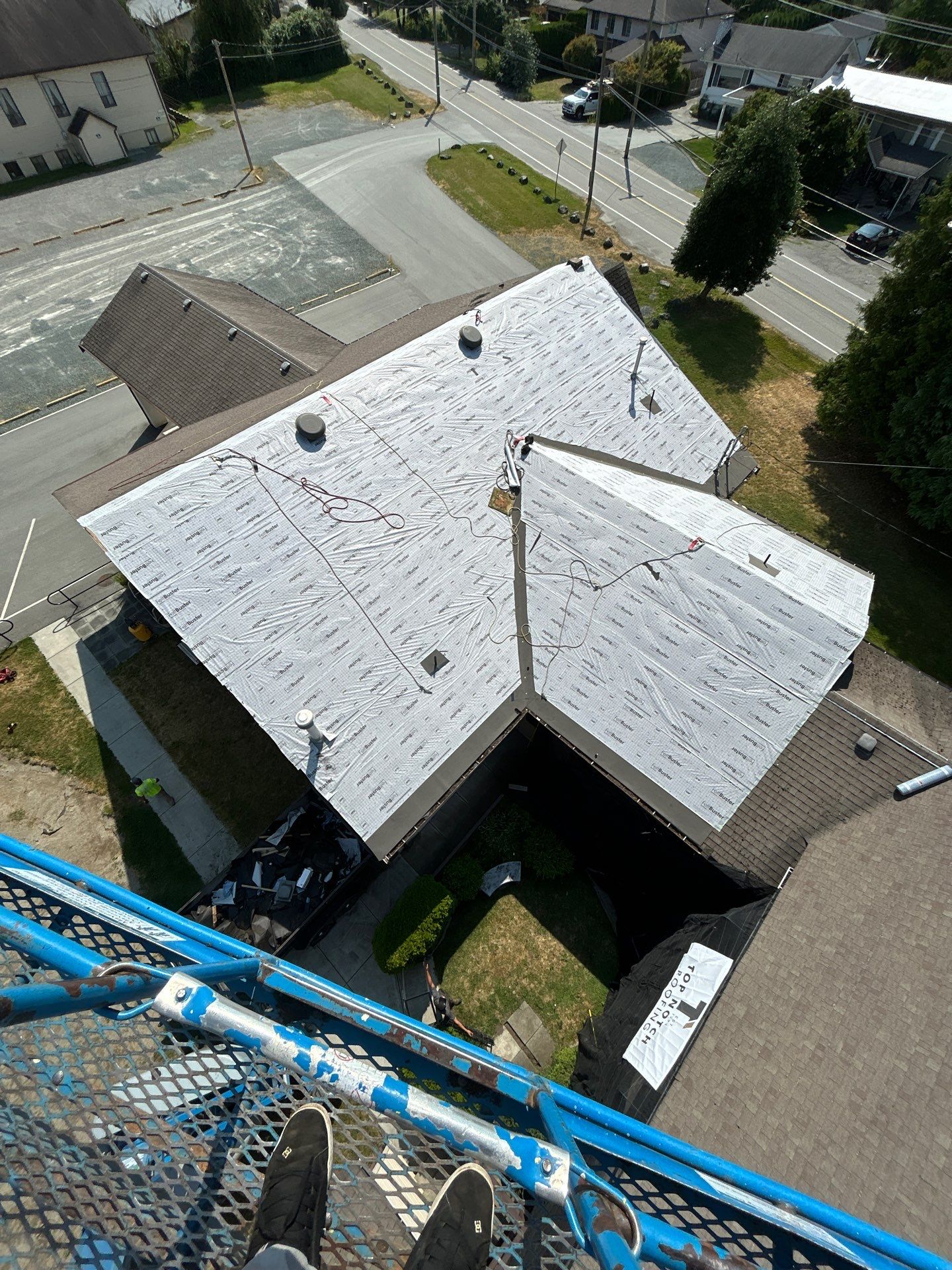 Commercial Roofing Installation with GAF Silver Pledge Warranty by Top Notch Roofing Inc