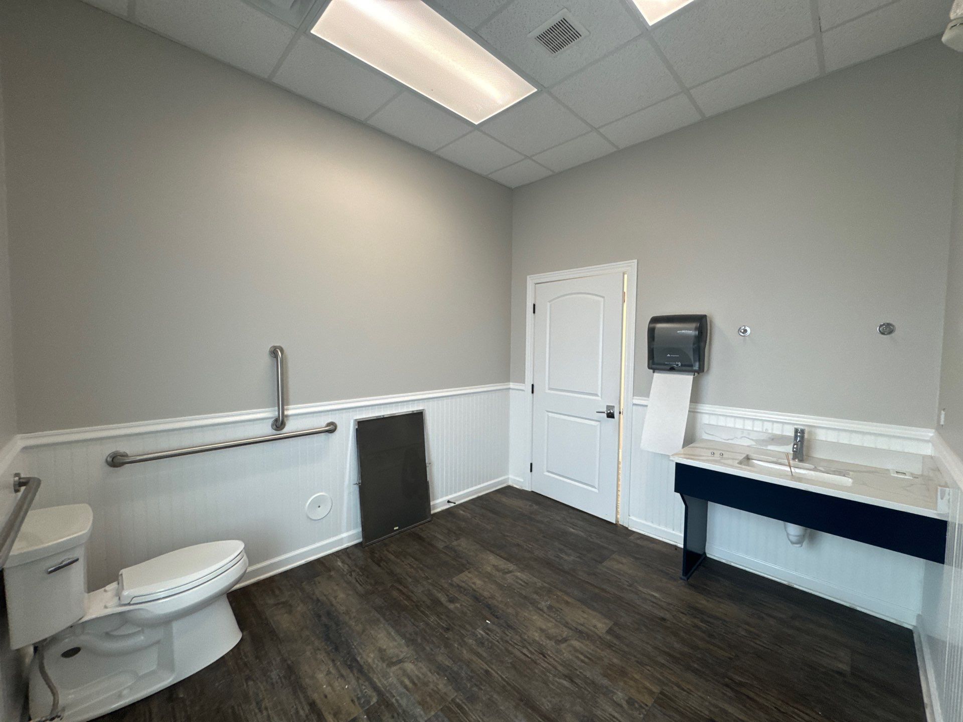 Classic Holdings – Elwell | Ankeny Commercial Interior Repaint in SW Agreeable Gray by Midwest Paint LLC