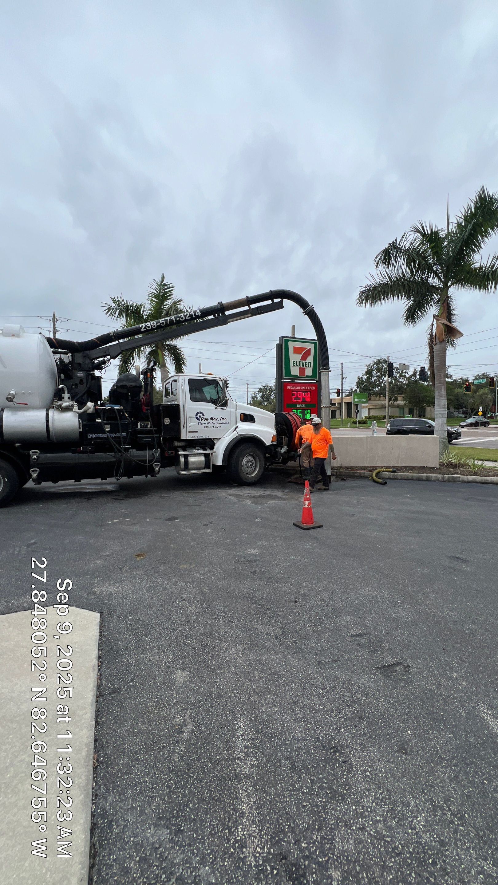 St. Petersburg 7-Eleven Stormwater System Cleaning by Don Mar, Inc. Storm Water Solutions