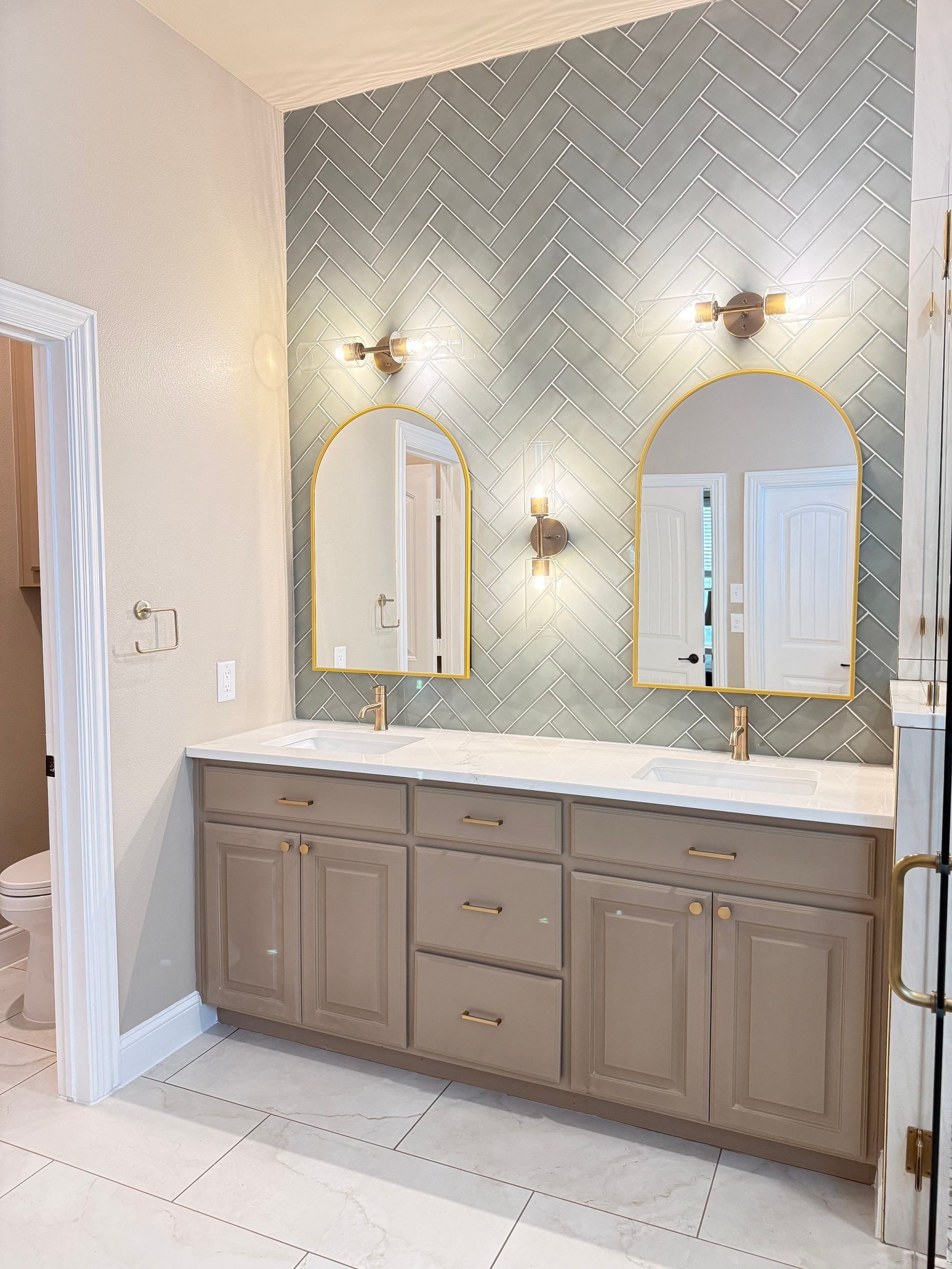 Kitchen & Primary Bath Remodel- McKinney, TX by C3 Custom Builds