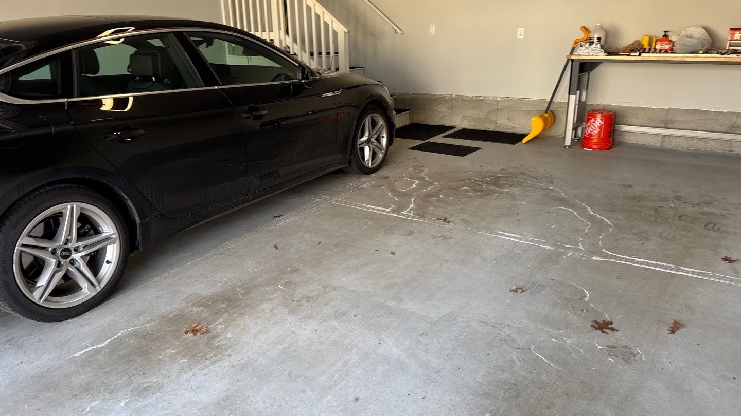 Garage in Londonderry, NH 03053 by Symphony Concrete Coatings