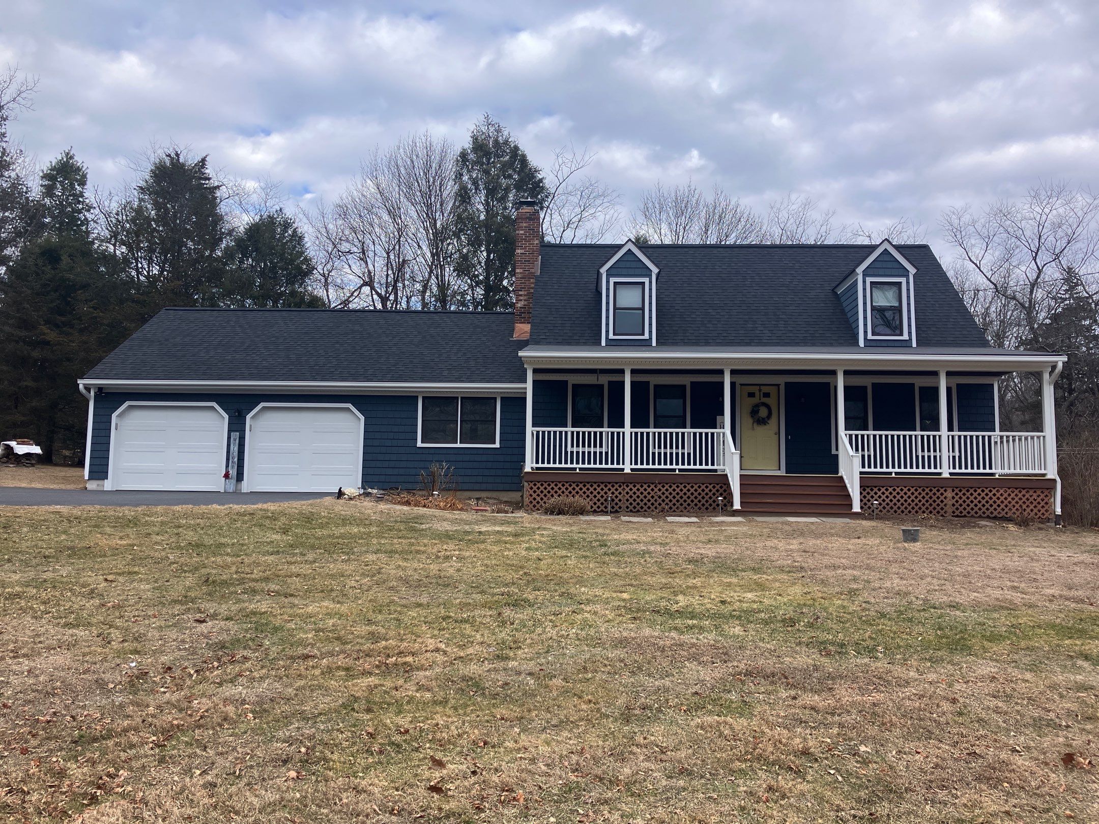 Cert. Cedar Impressions D/7 Perfection, Straight Bottom, Deep Mineral by DiGiorgi Roofing and Siding Inc