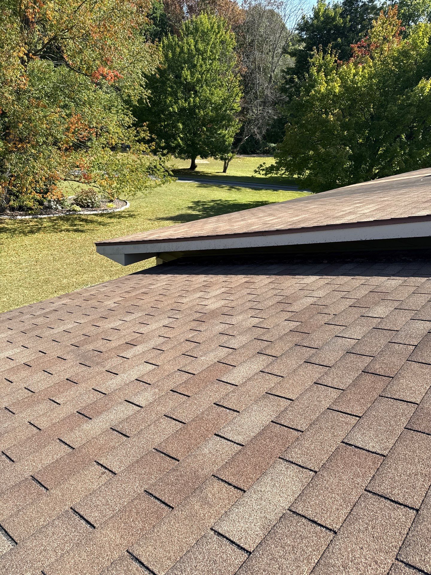Roof Replacement using Owens Corning Sand Castle and Siding Replacement using Odyssey Plus D4" Wood Grain by 180 Contractors