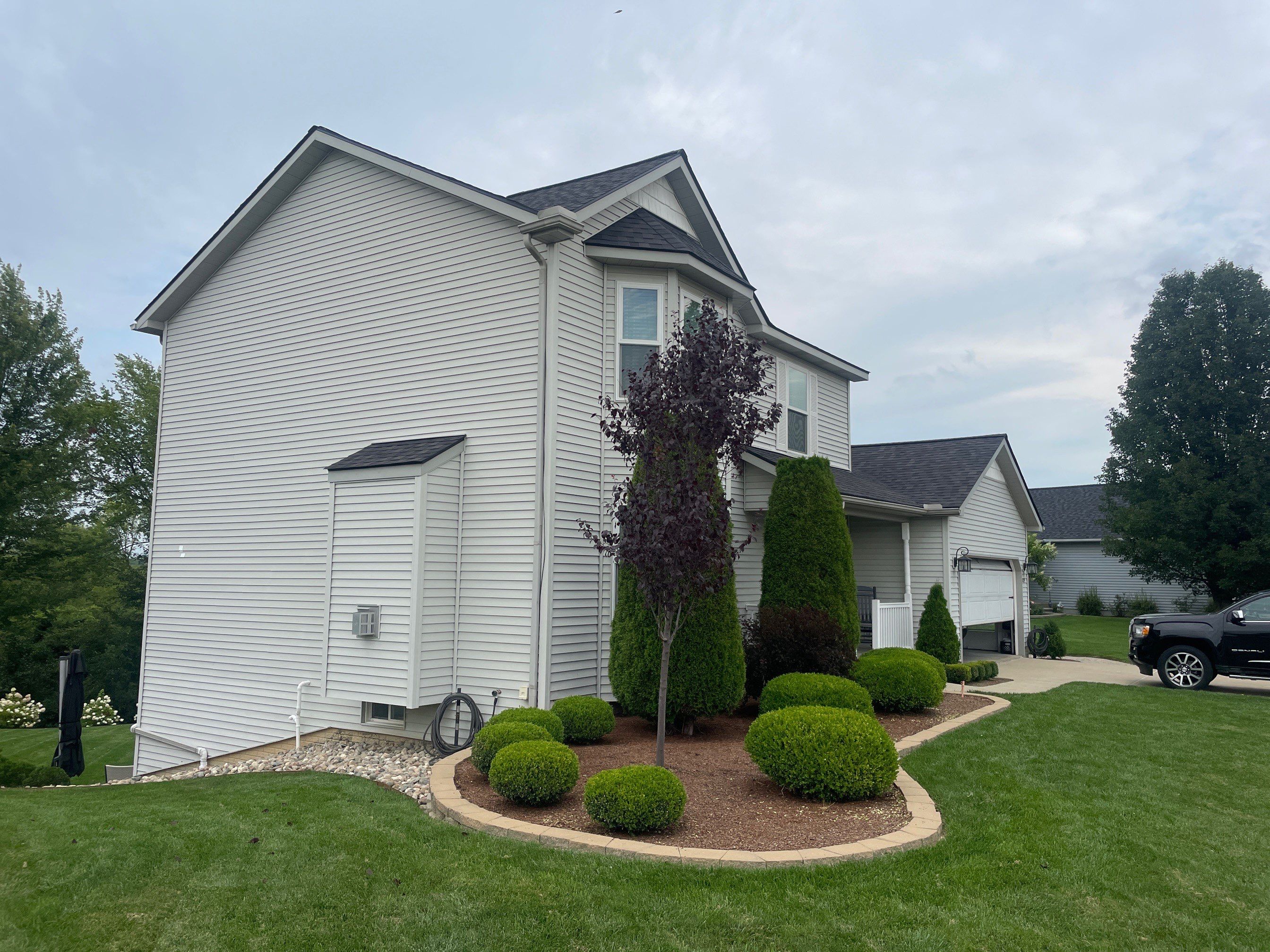 Siding Replacement using Certainteed Classic Restoration D4 by 180 Contractors