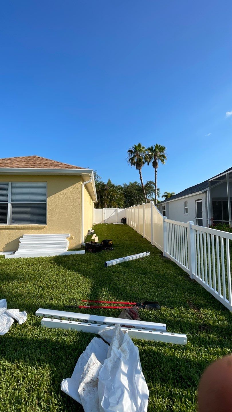 Lakewood Ranch, FL White Vinyl Privacy & Picket Fence by Asap fence and gates, LLC