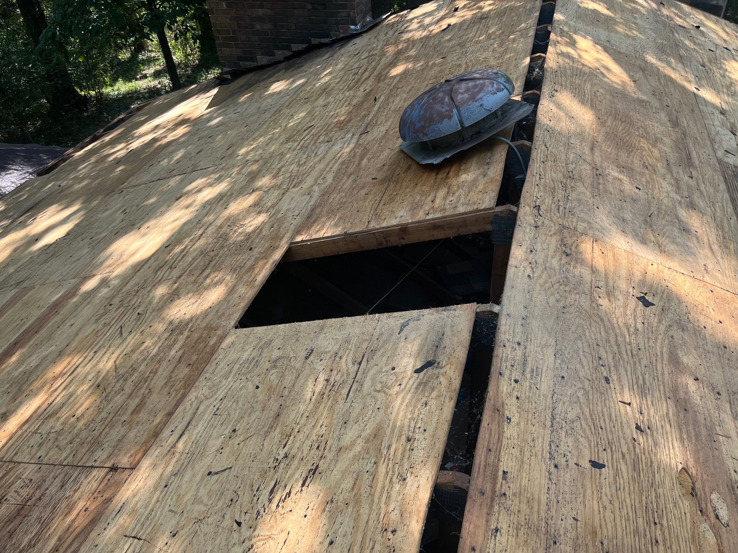 Residential Metal Roof Replacement using Reed's Metals: 29 GA. Colored Residential Panel by Hostetler Roofing