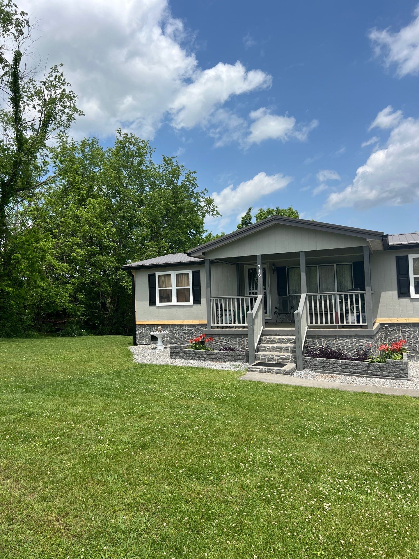 Hollingshead Residence by Omnia Roofing