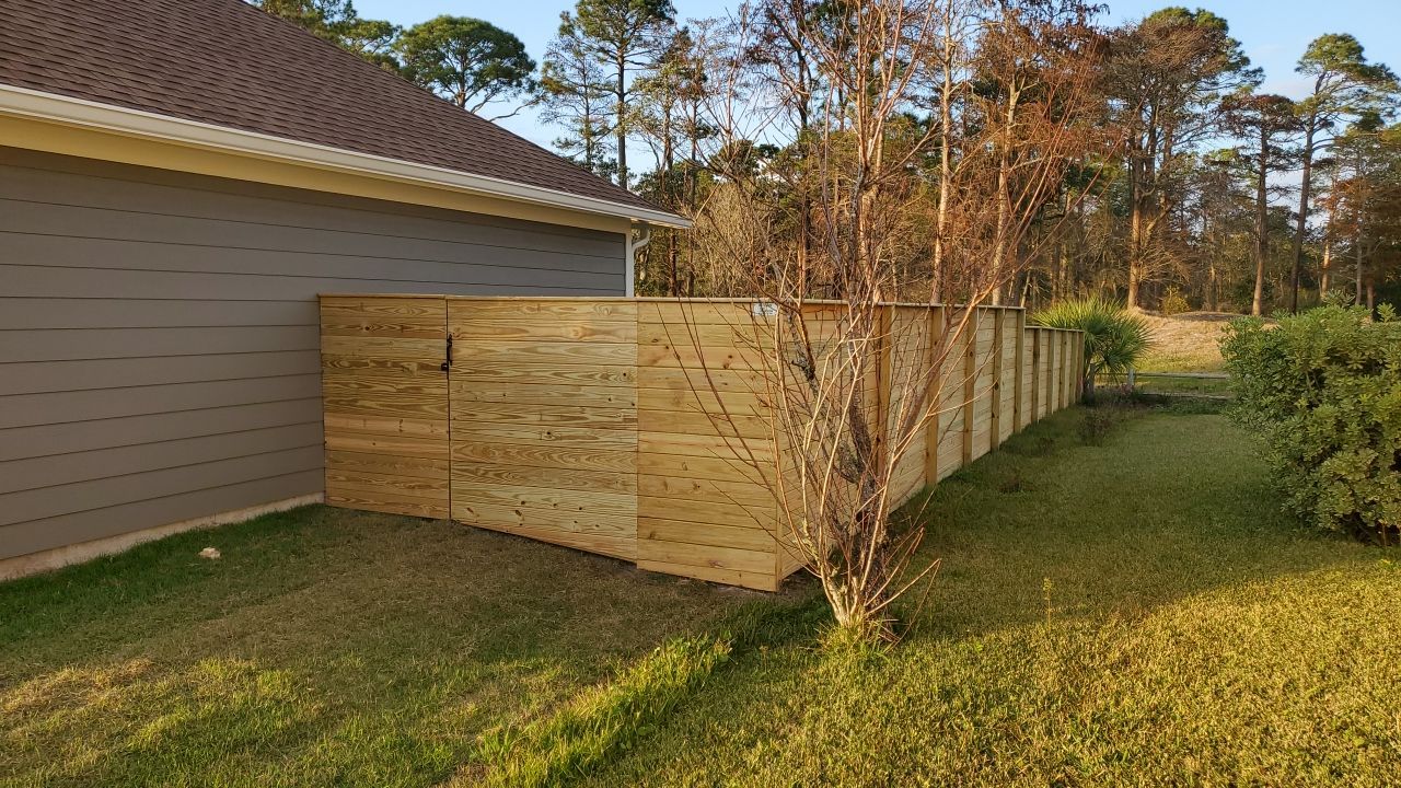 You can never go wrong with Horizontal by Hip Square Fence Inc.