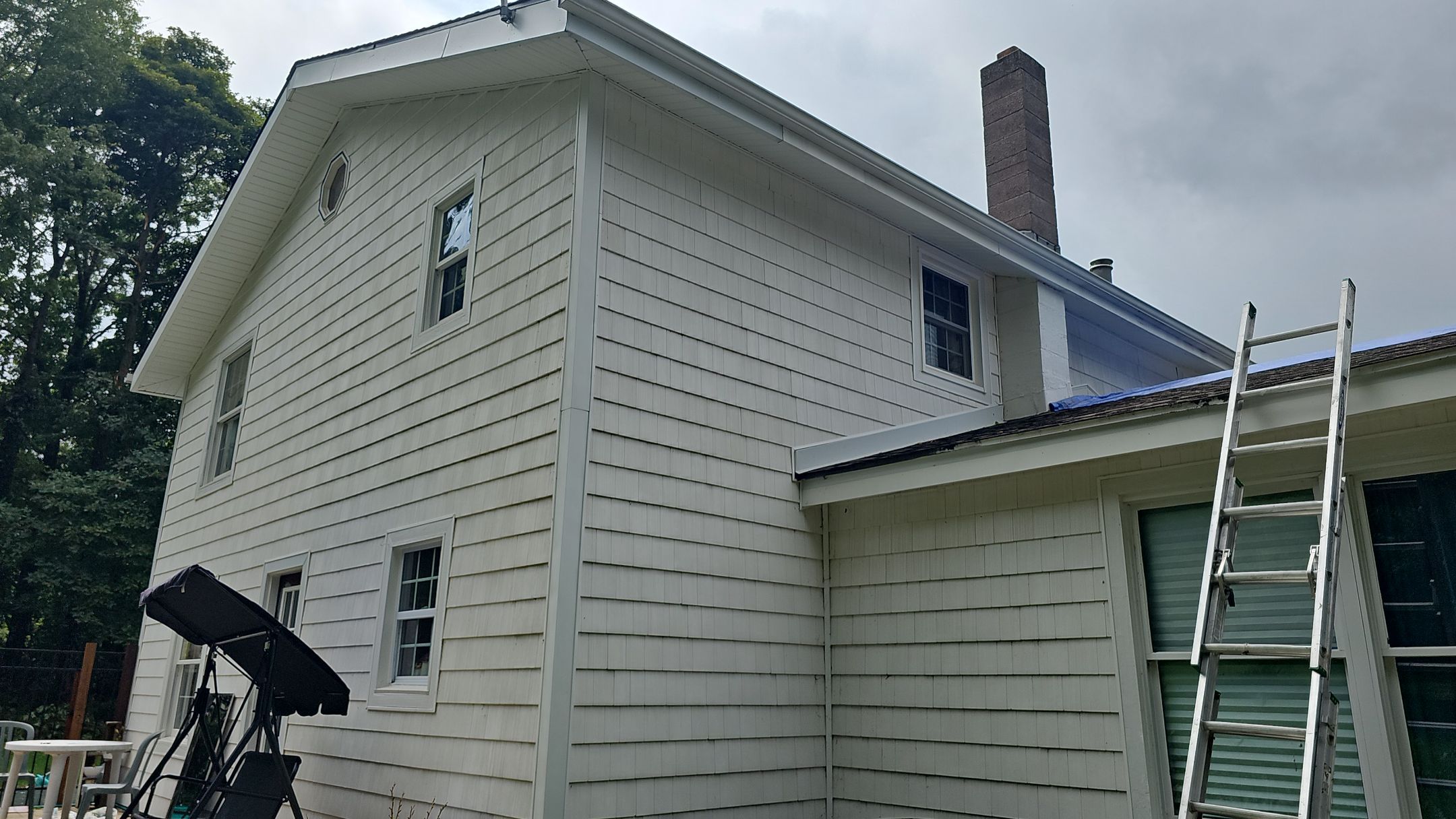 ATLAS PINNACLE COLOR: BLACK SHADOW by Eagle Eye Roofing