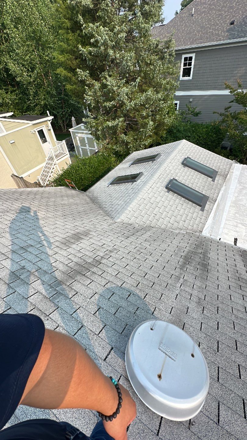 Arlington: CertainTeed Landmark Designer Shingles in Colonial Slate by RM Banning, Inc.