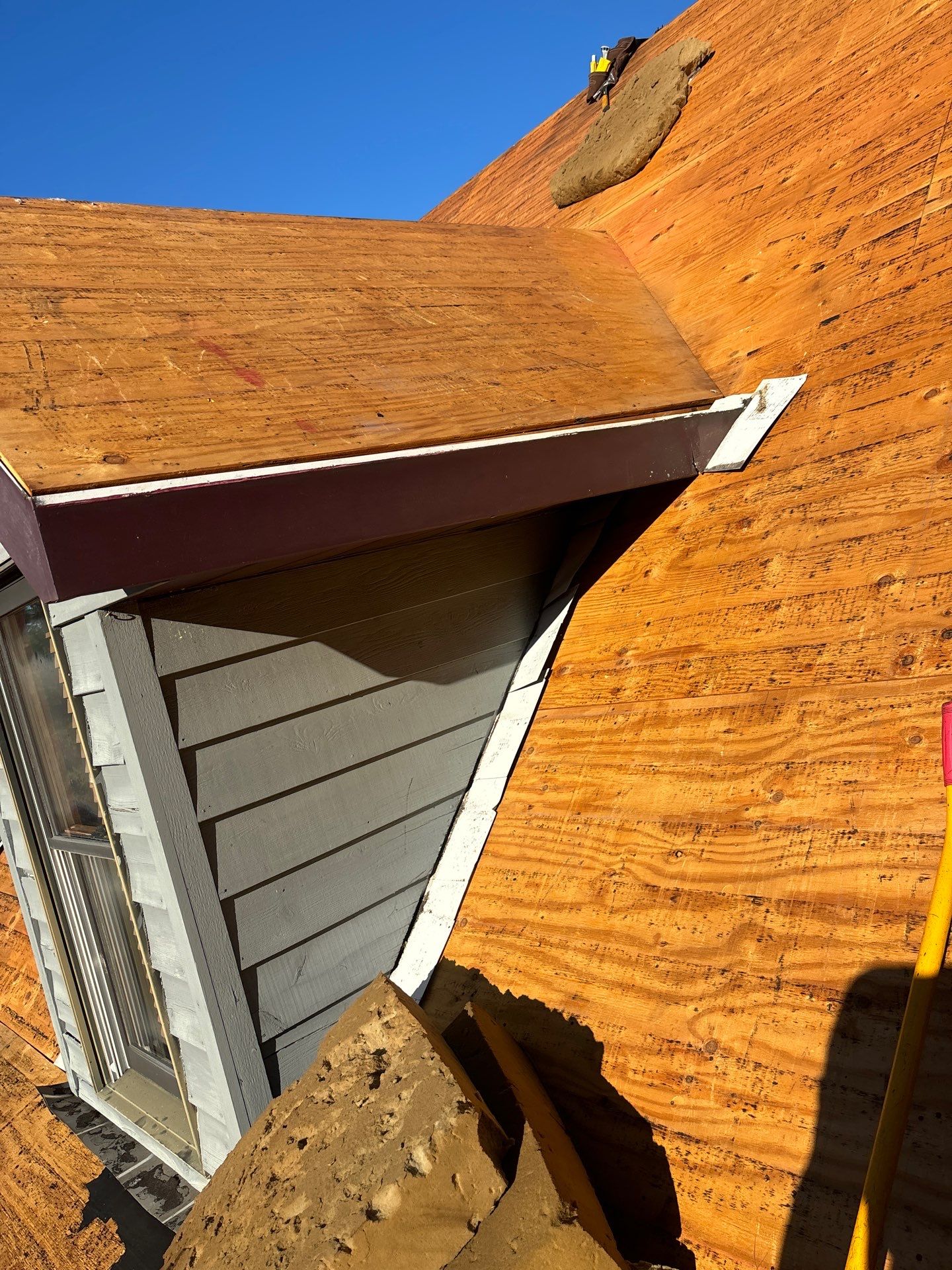 Residential Roofing Installation using GAF Timberline HDZ Williamsburg Slate by Rainstoppers Roofing