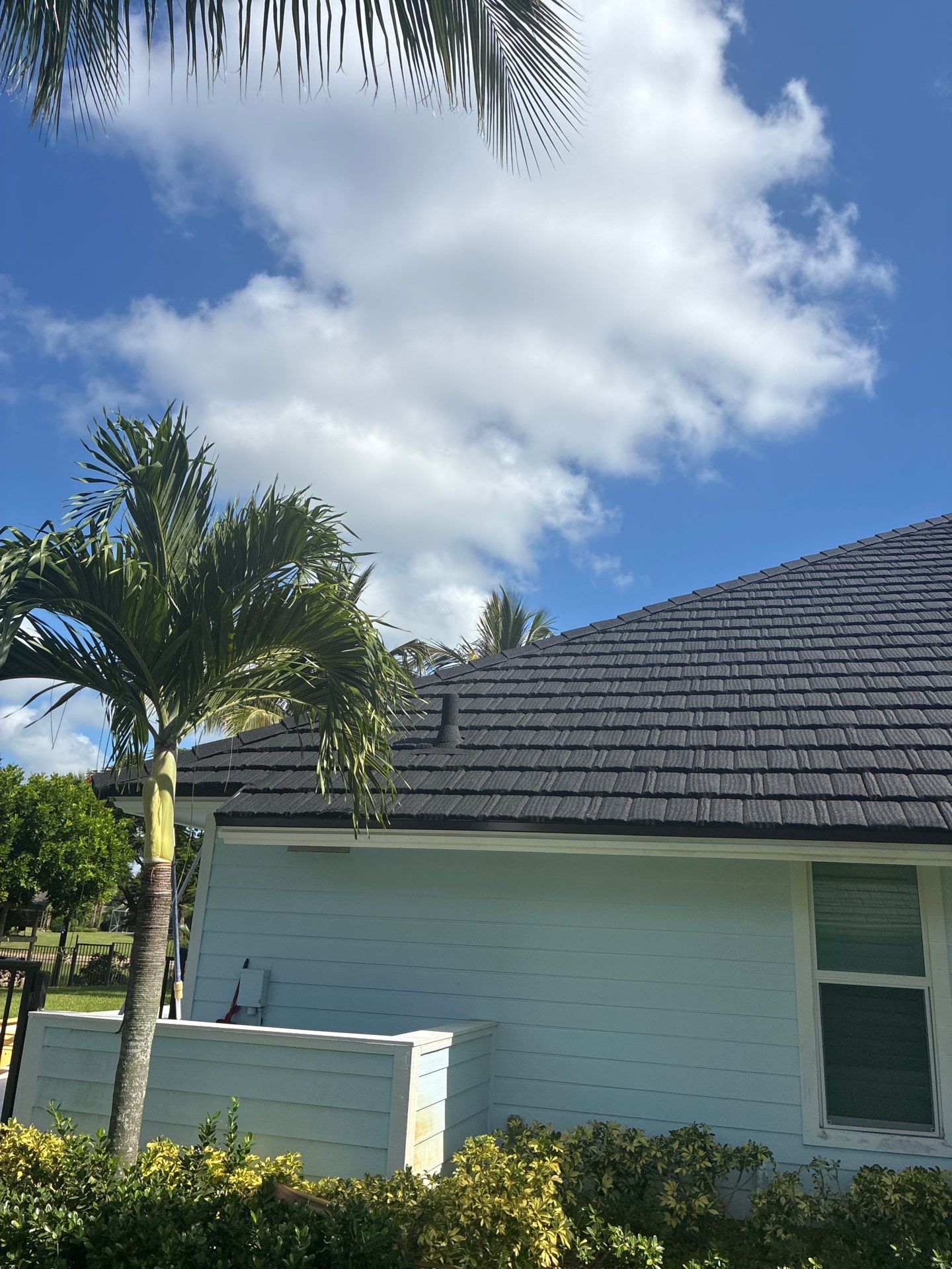 Owens Corning Duration Charcoal Gray by Total Roofing System The Metal Roof Experts