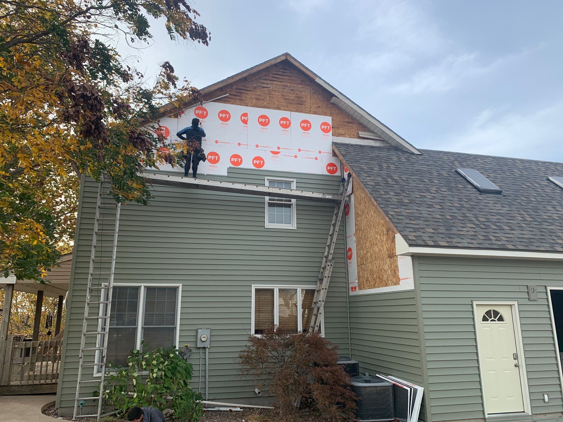 Comprehensive Residential Roof and Siding Replacement in Smithville Missouri by EEC Windows, Siding & Roofing