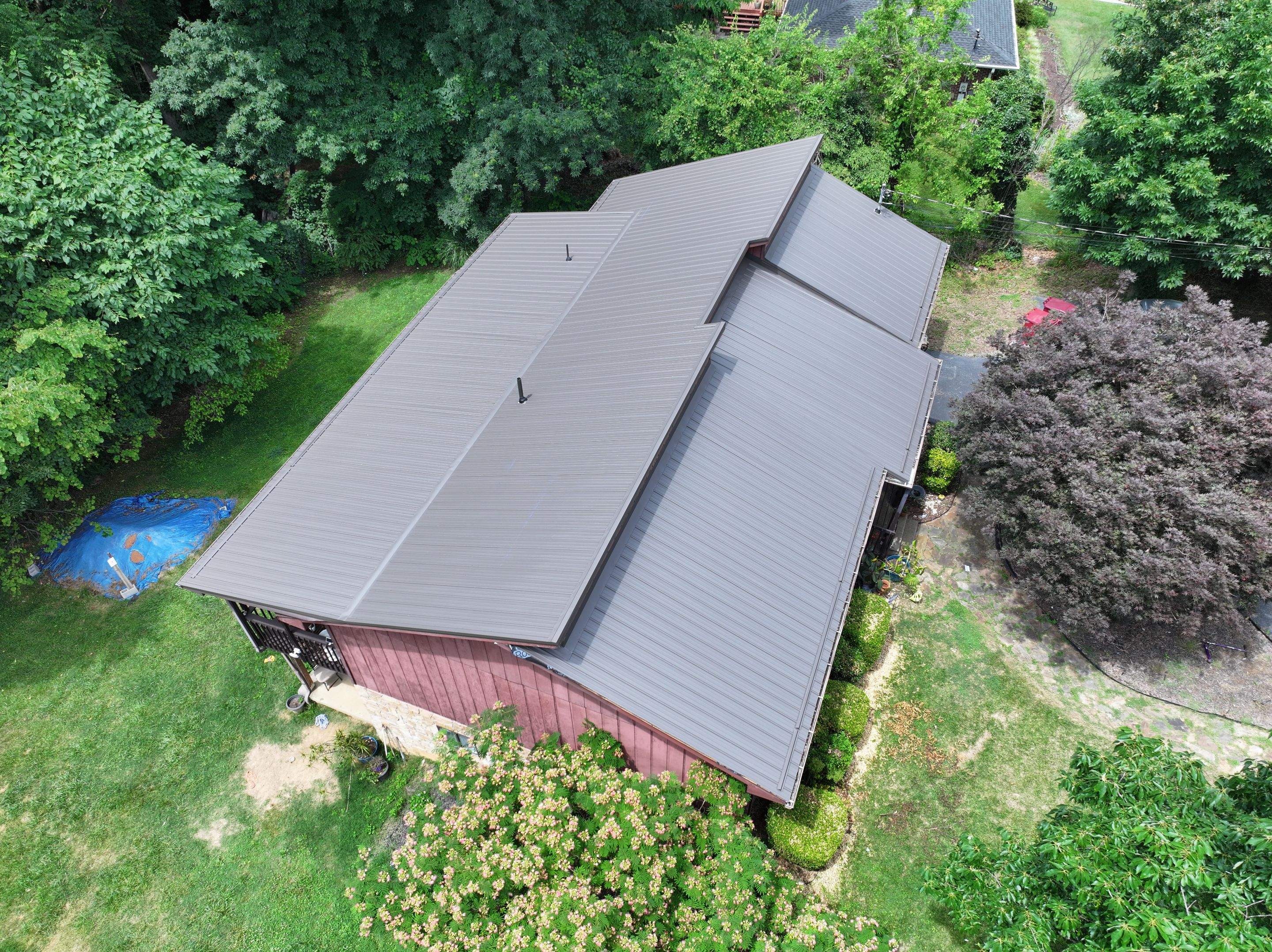 Boggs Residence by Omnia Roofing