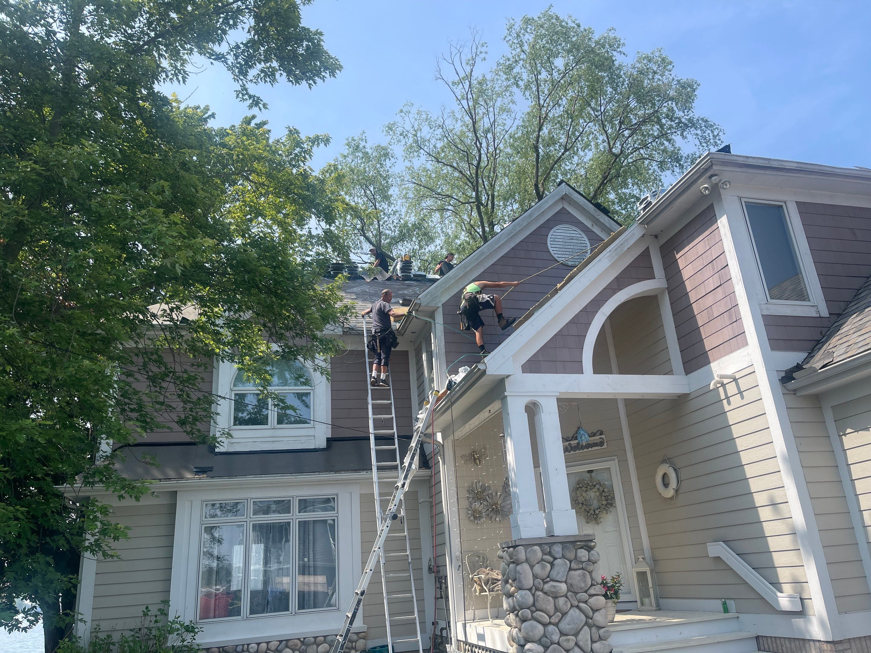 Residential Roofing Installation using IKO Dynasty - Biscayne by JNR Roofing LLC