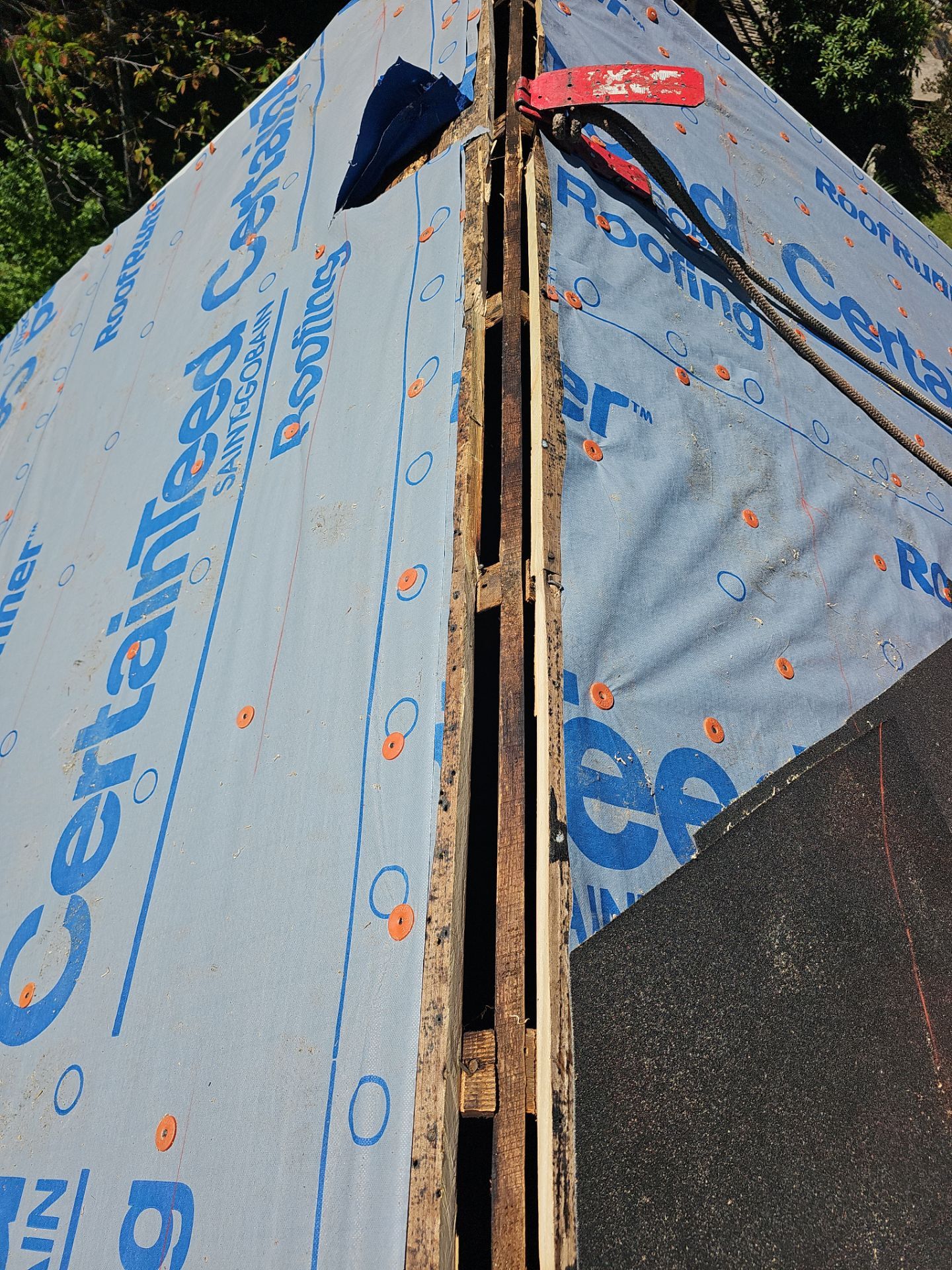 Roof Replacement Landmark PRO Charcoal Black by Winchester Roofing