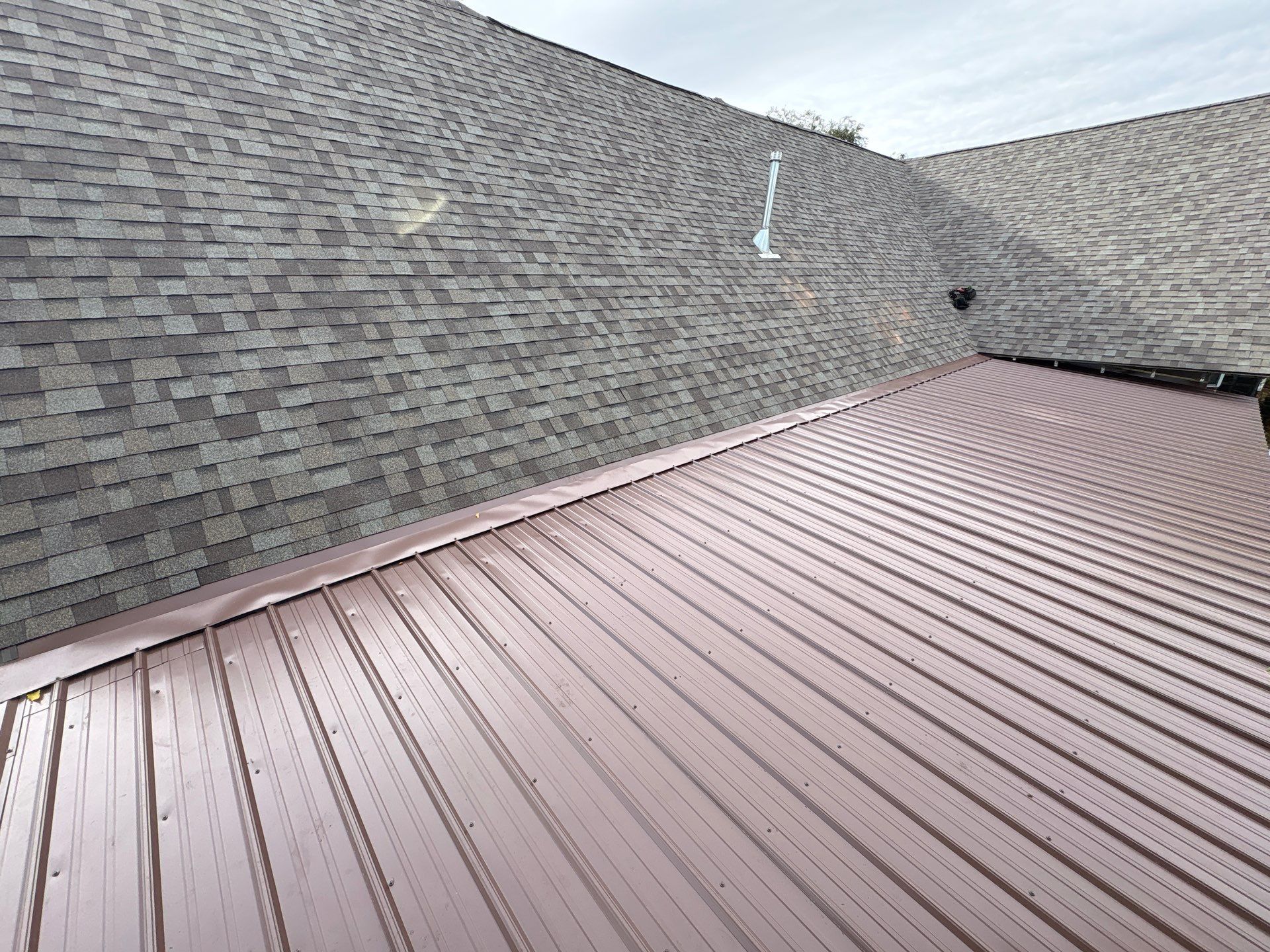 Owens Corning Architectural Shingle Roof Replacement in Havre, MT by KQC Roofing