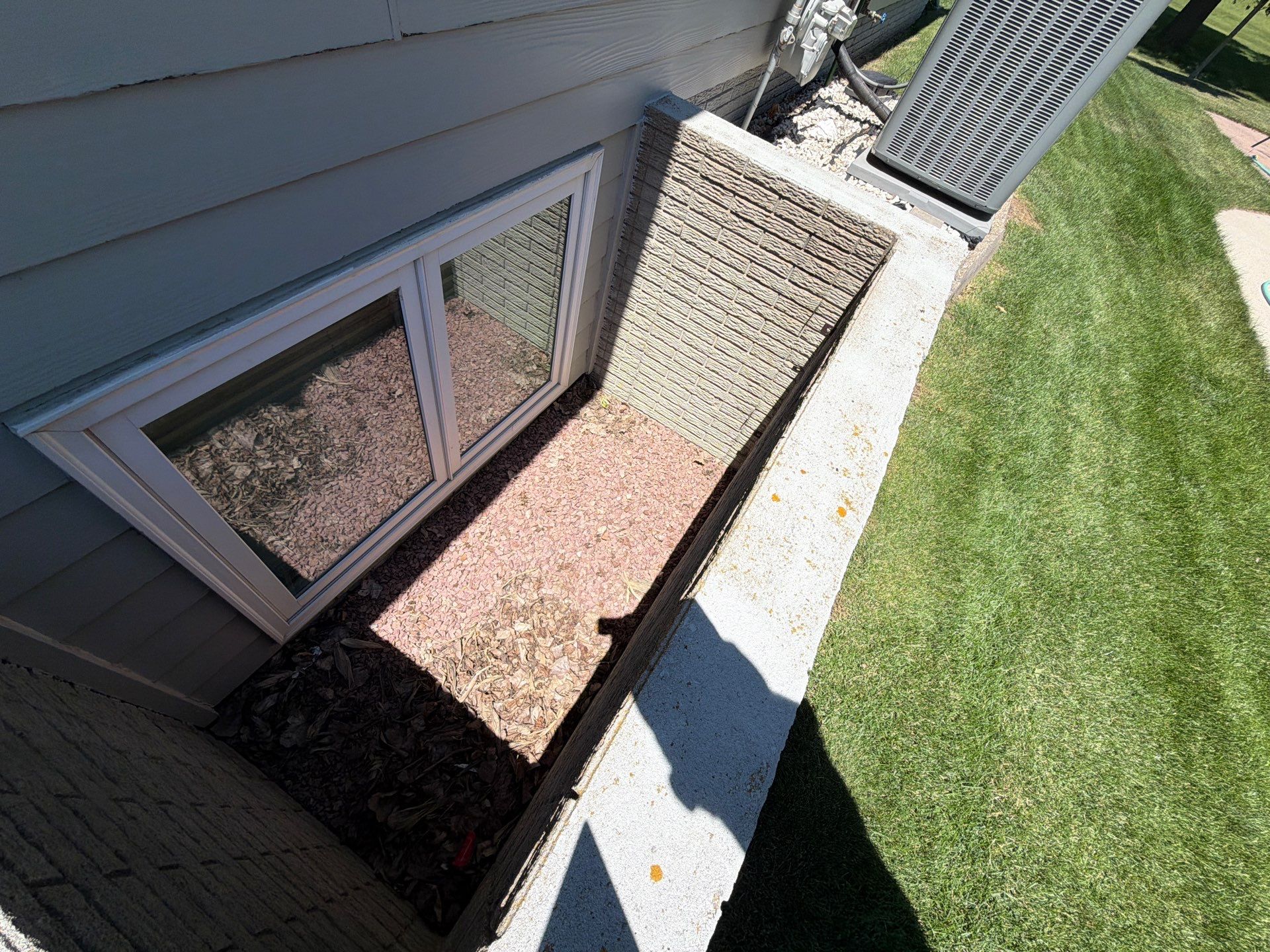 Full Exterior Painting and Siding Refresh in Hartford by Select Painting, Coatings & Garage Cabinets