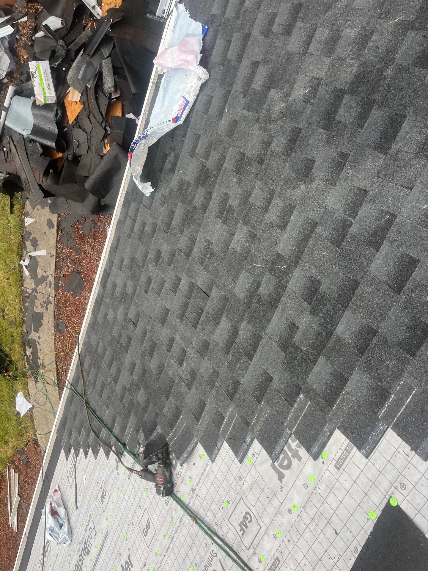 GAF Charcoal Architectural Shingle - Re-roof by Endless Summer Roofing Co.