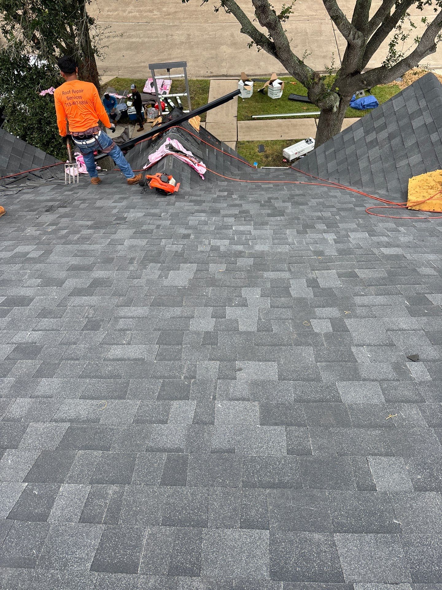 Residential Roofing Installation using Owen's Corning Duration (Lifetime) Shingles by Roof Repair Company