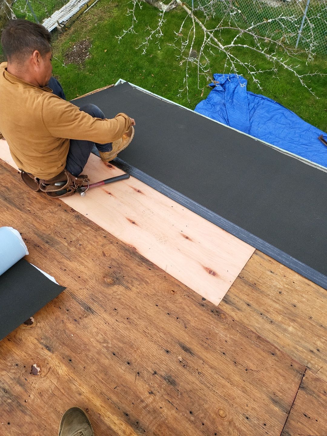 Residential Roofing Installation using Owens Corning TruDefinition Amber by A Plus Exterior