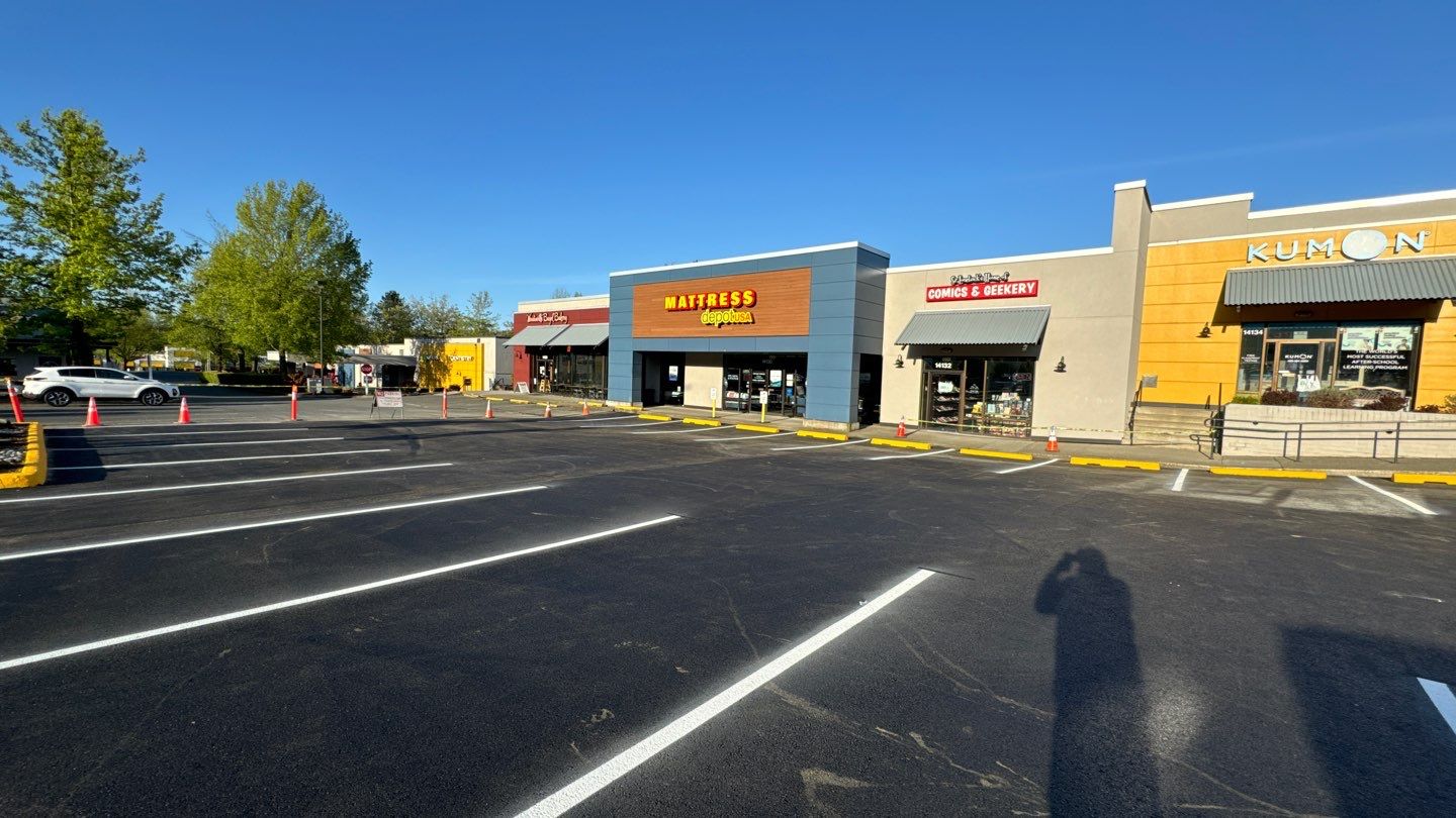 Colliers - Woodinville New Asphalt Parking Lot by Jireh Asphalt & Concrete Inc 