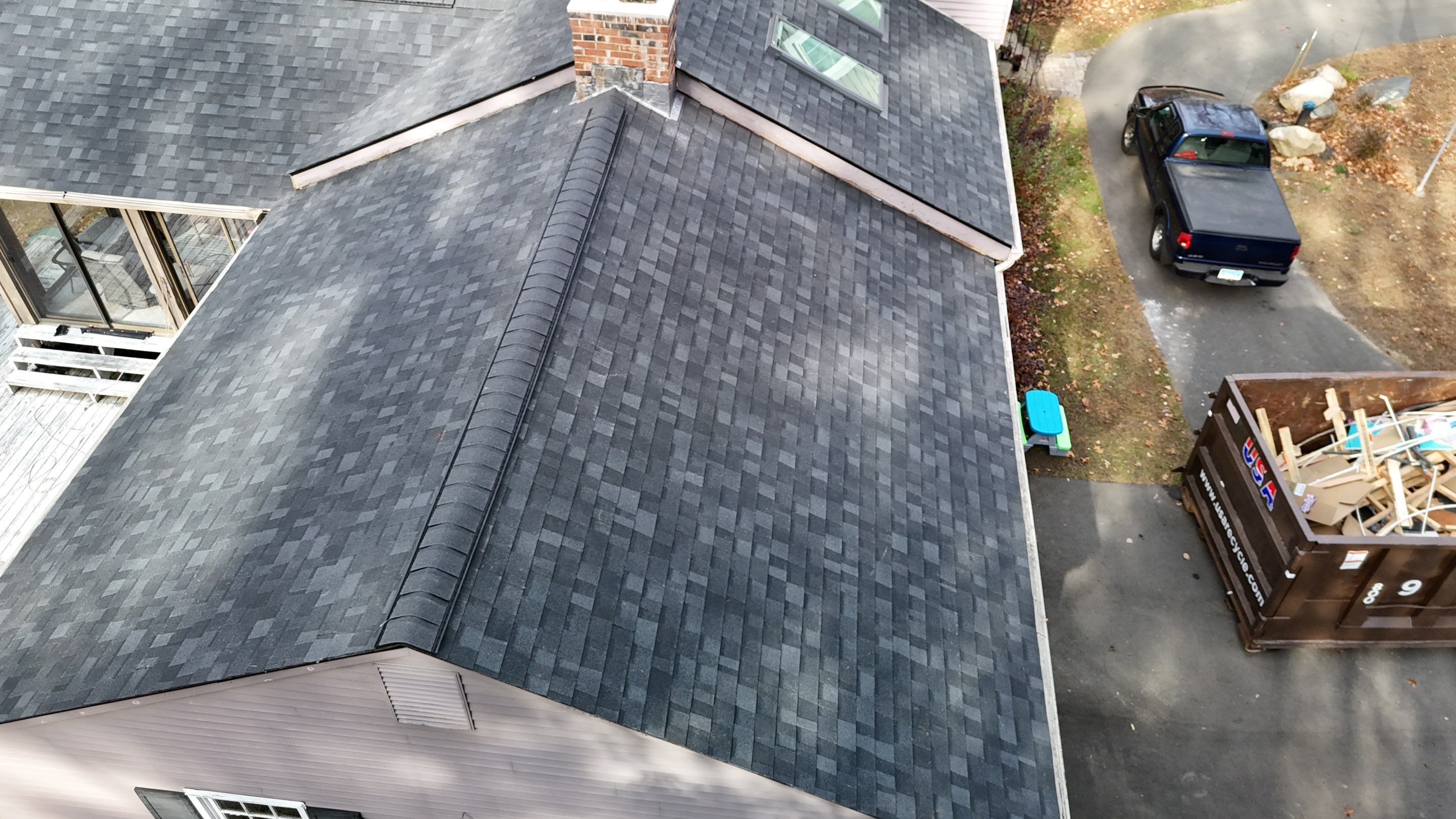 Owens Corning Duration: Onyx Black in Canton, Connecticut by Golden Shield Roofing