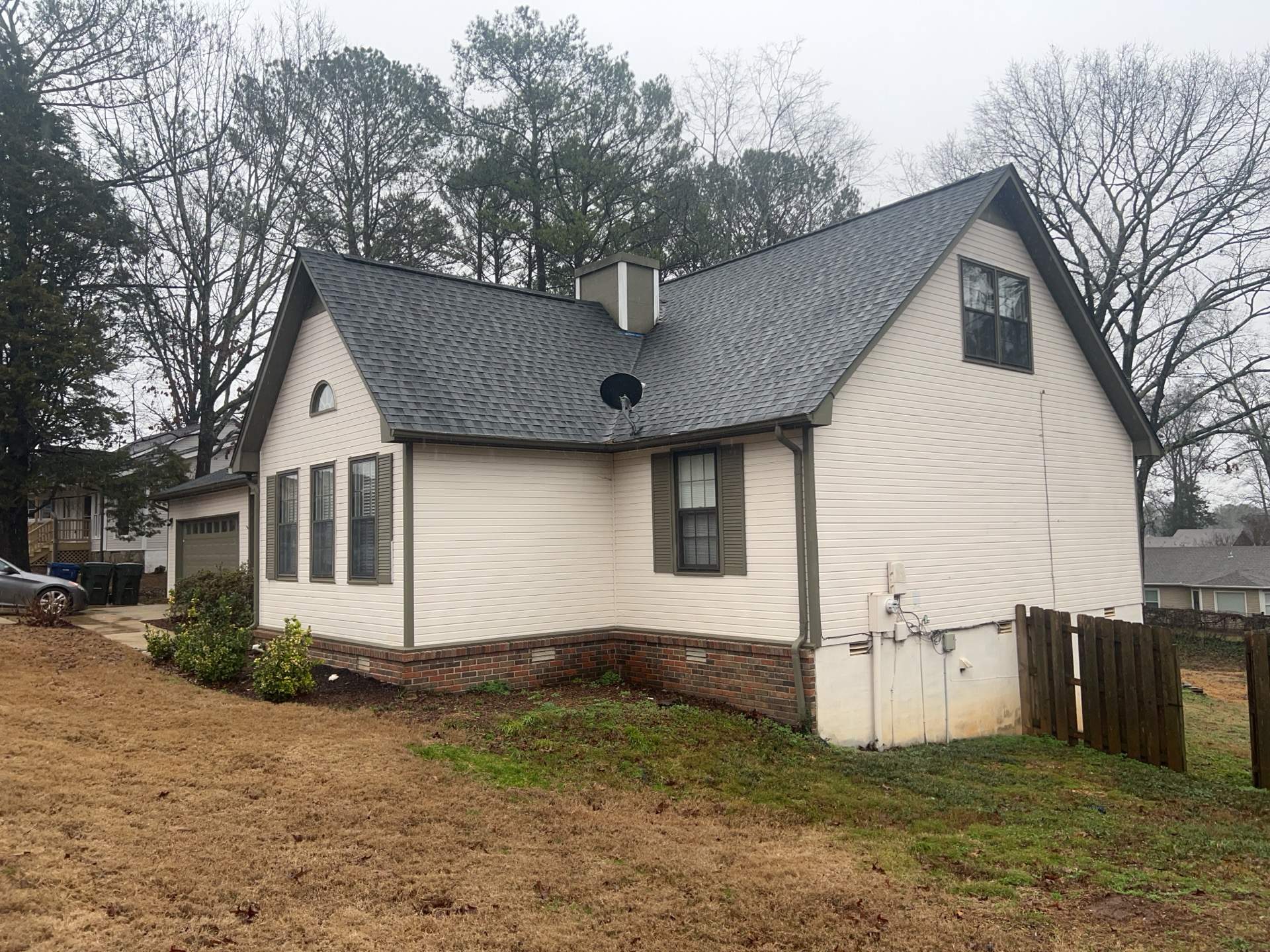 Siding Replacement using Mastic Carvedwood Vinyl Plank by Freedom Exteriors