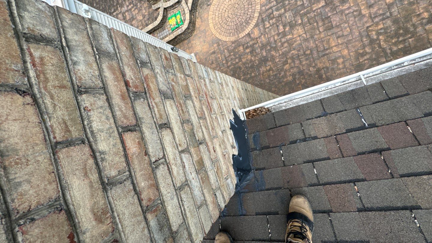 McLean: Residential Roof Installation with Landmark Pro Designer Shingles in Max Def Moire Black by RM Banning, Inc.